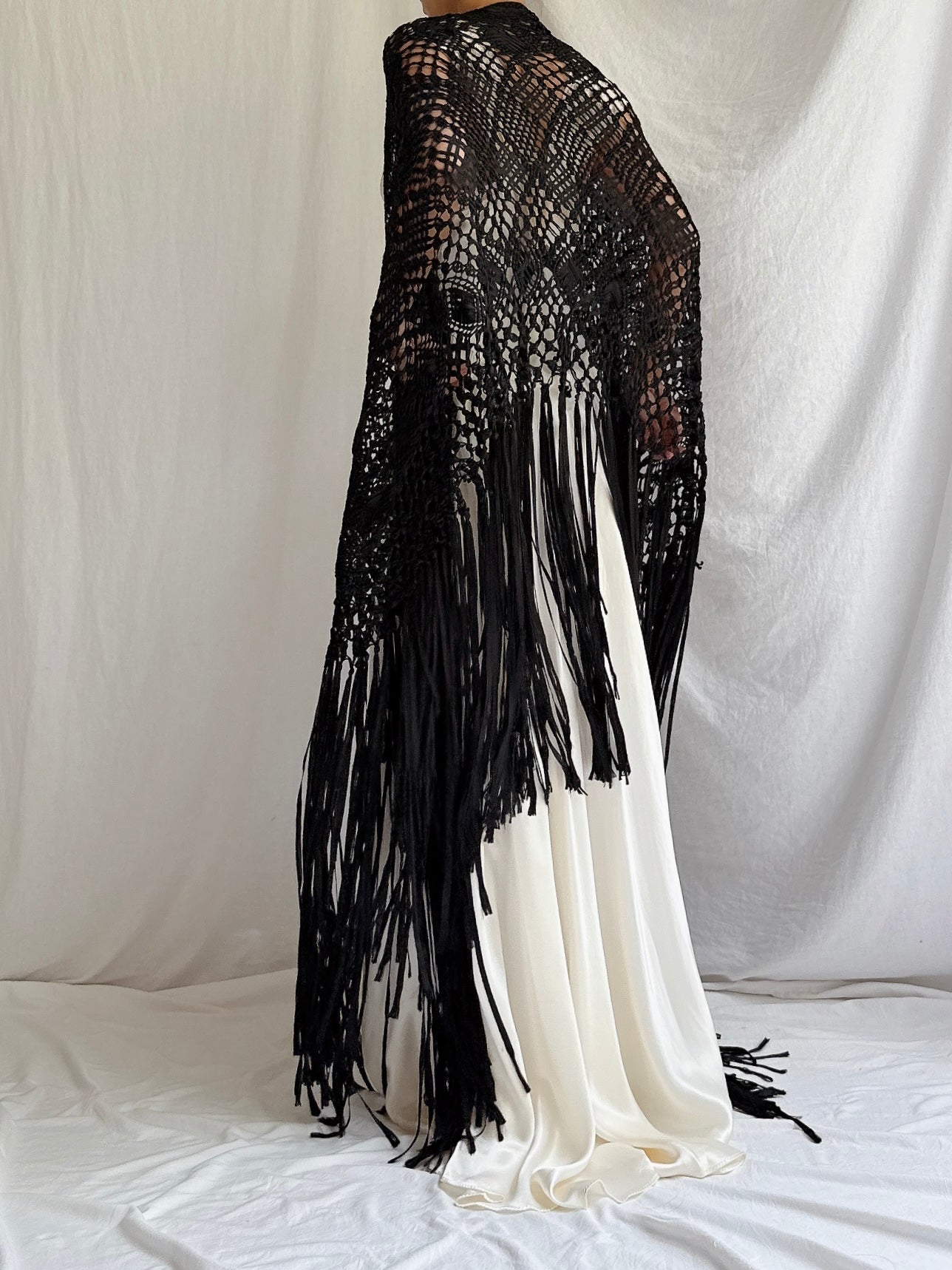 Vintage Black Macrame Shawl - OSFM