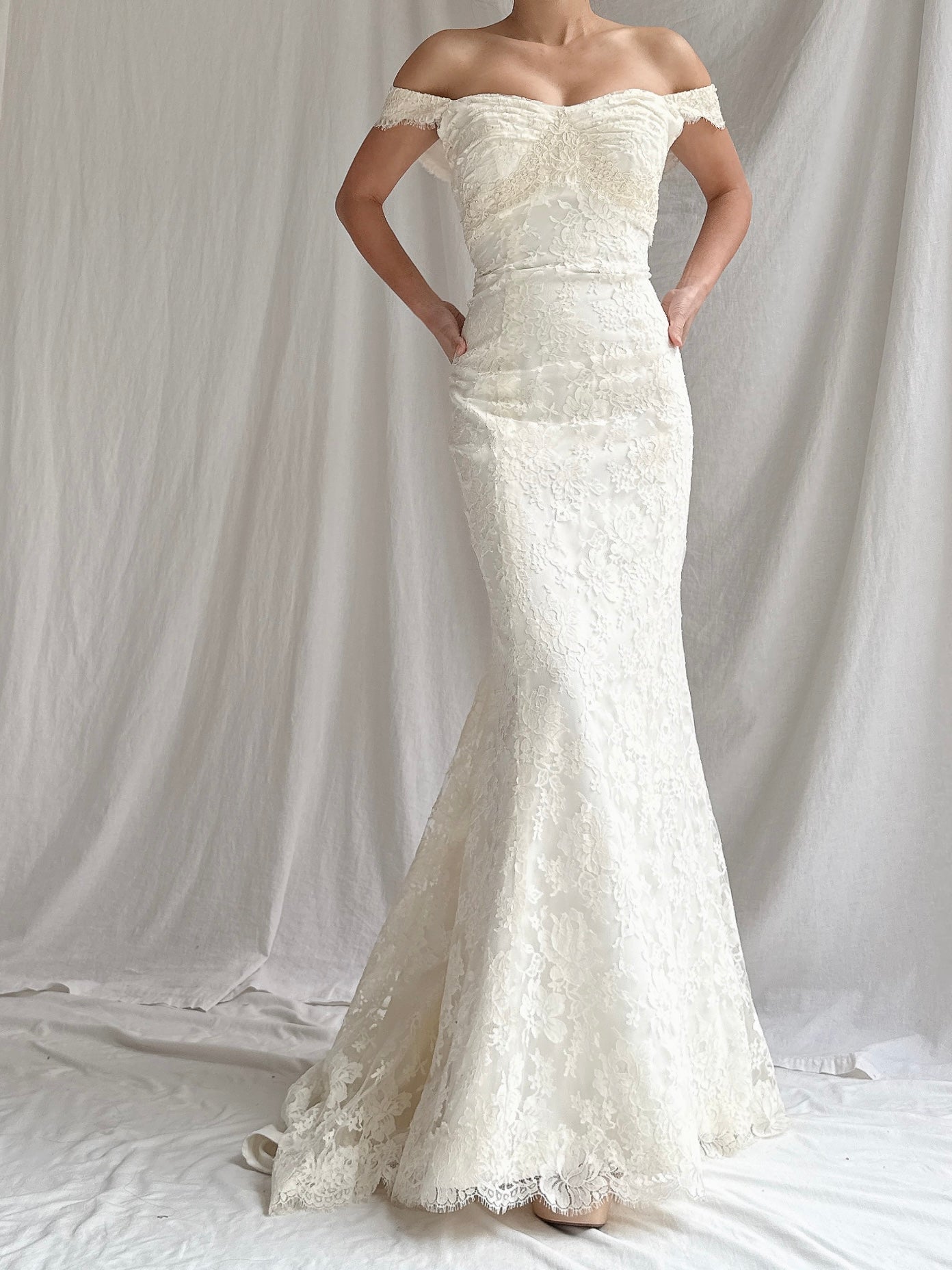 Vintage Lace Gown - S/M