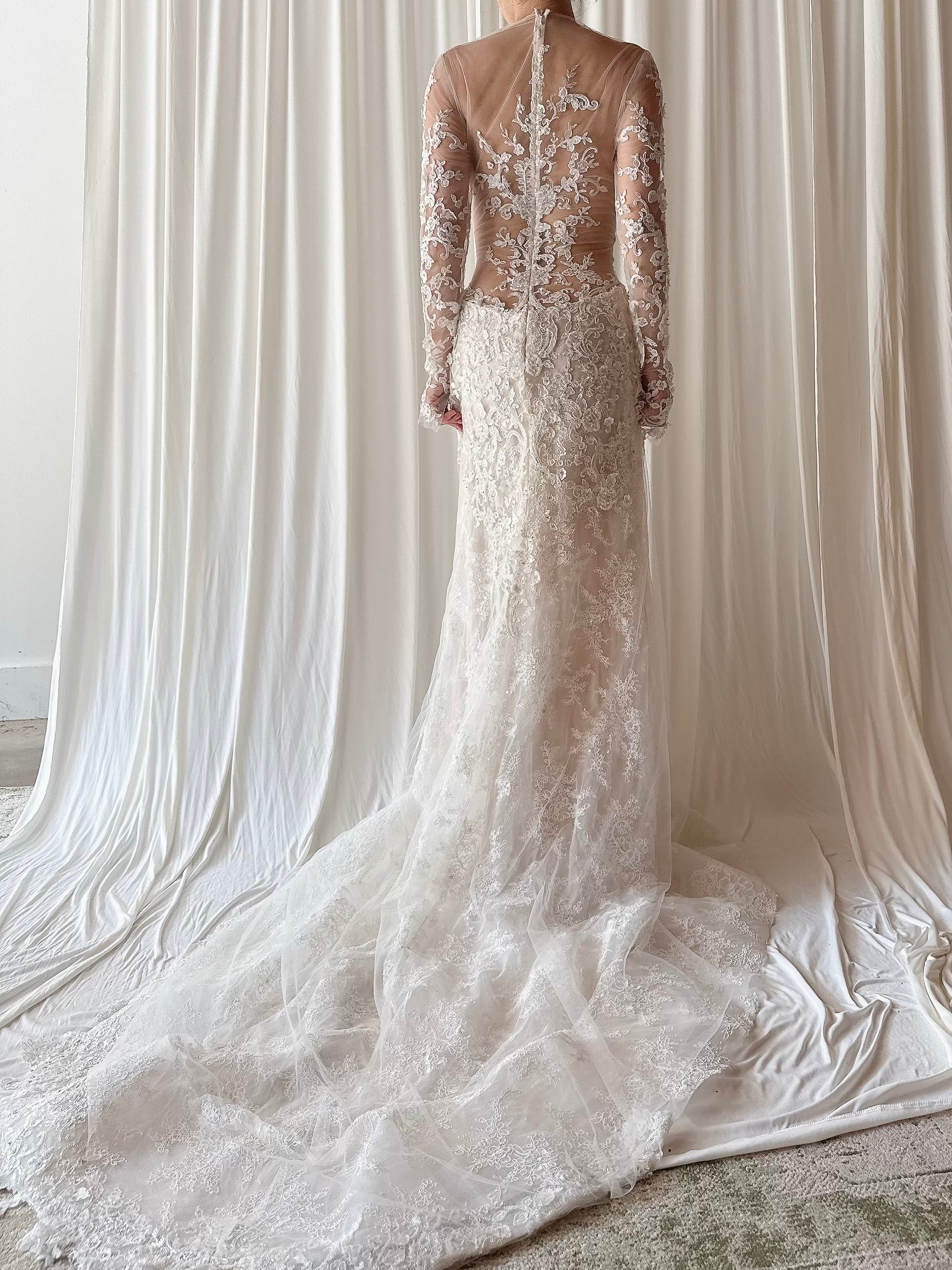00 Reem Acra Lace Tulle Gown with Veil - XS