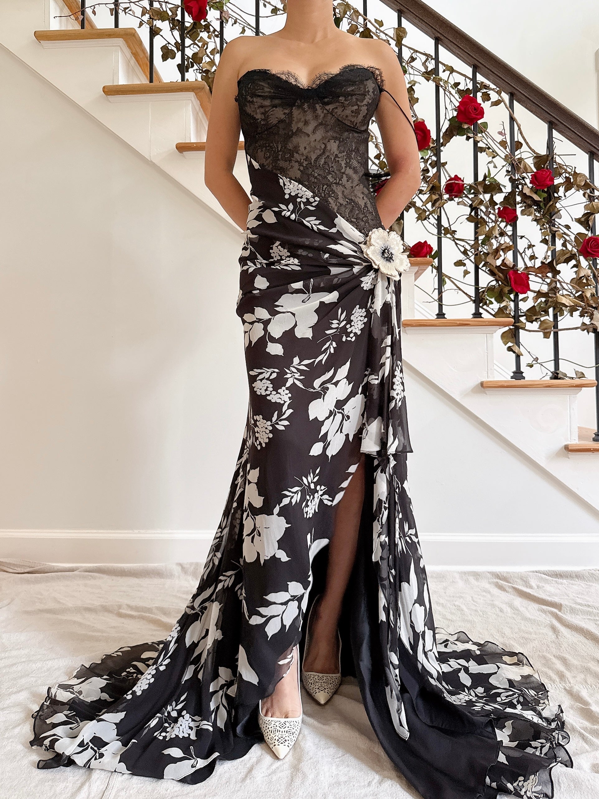 Vintage Belleville Sassoon Silk Lace Black White Flower Gown - UK 16