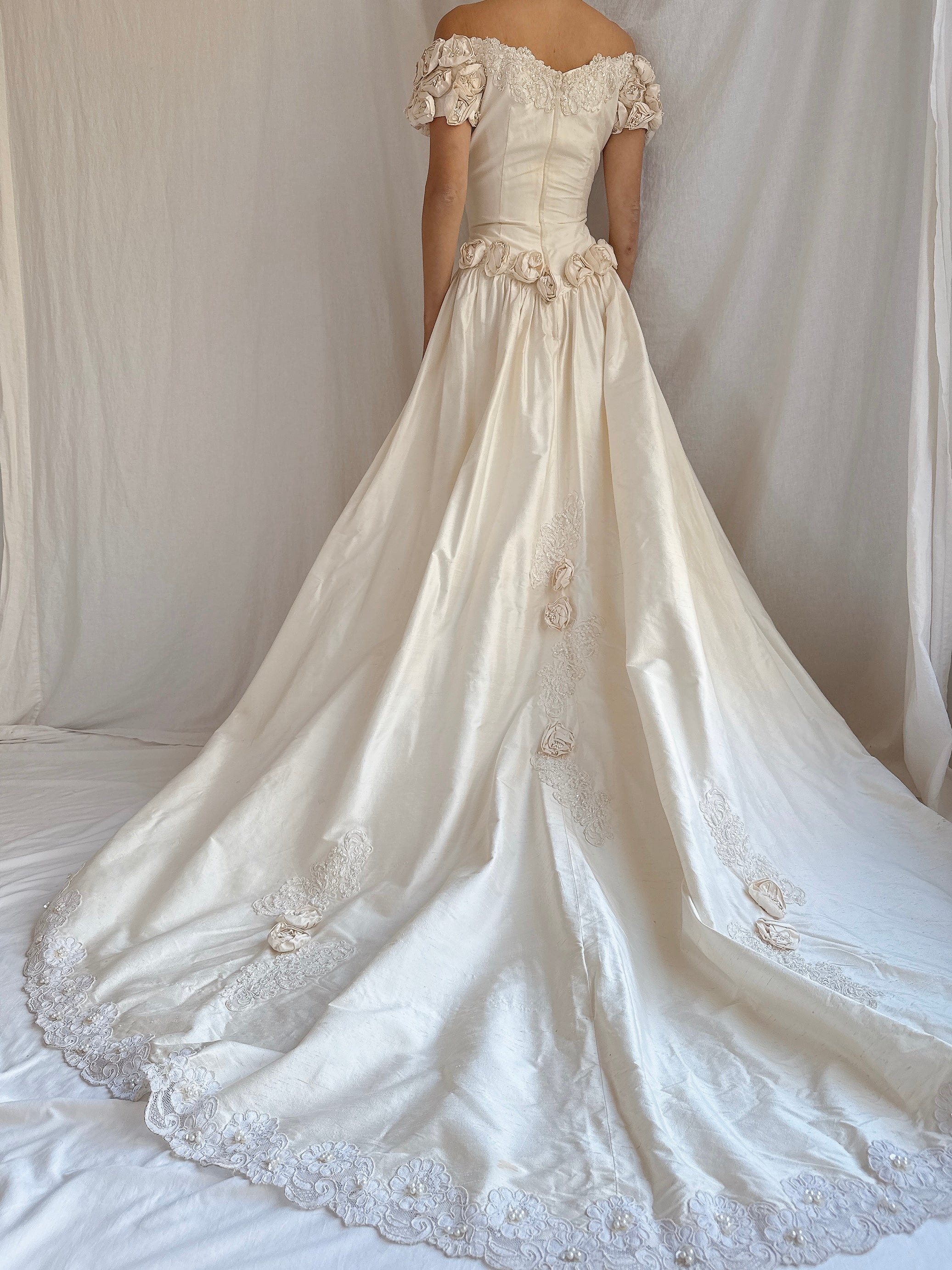 Vintage Silk Rosette Off-the-Shoulder Gown - M