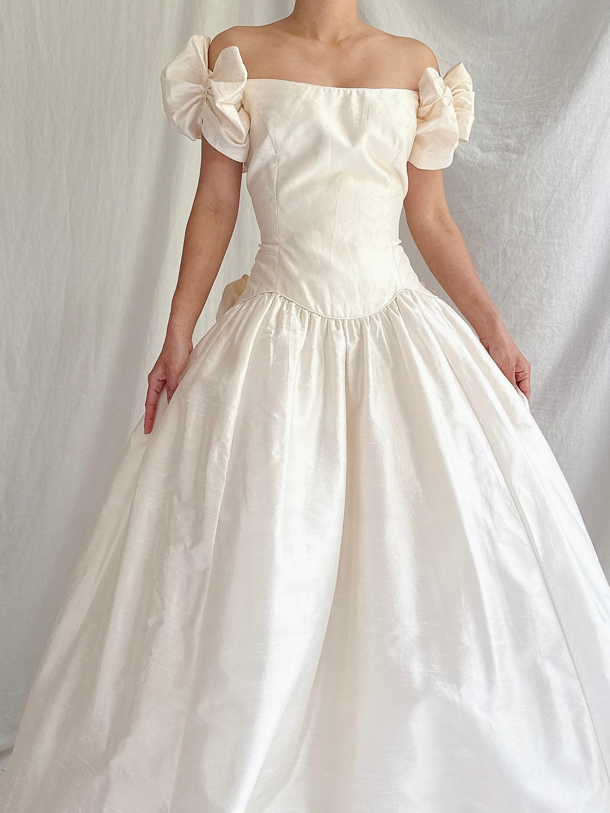 RESERVED Vintage Silk Bow Sleeves Gown - S/M