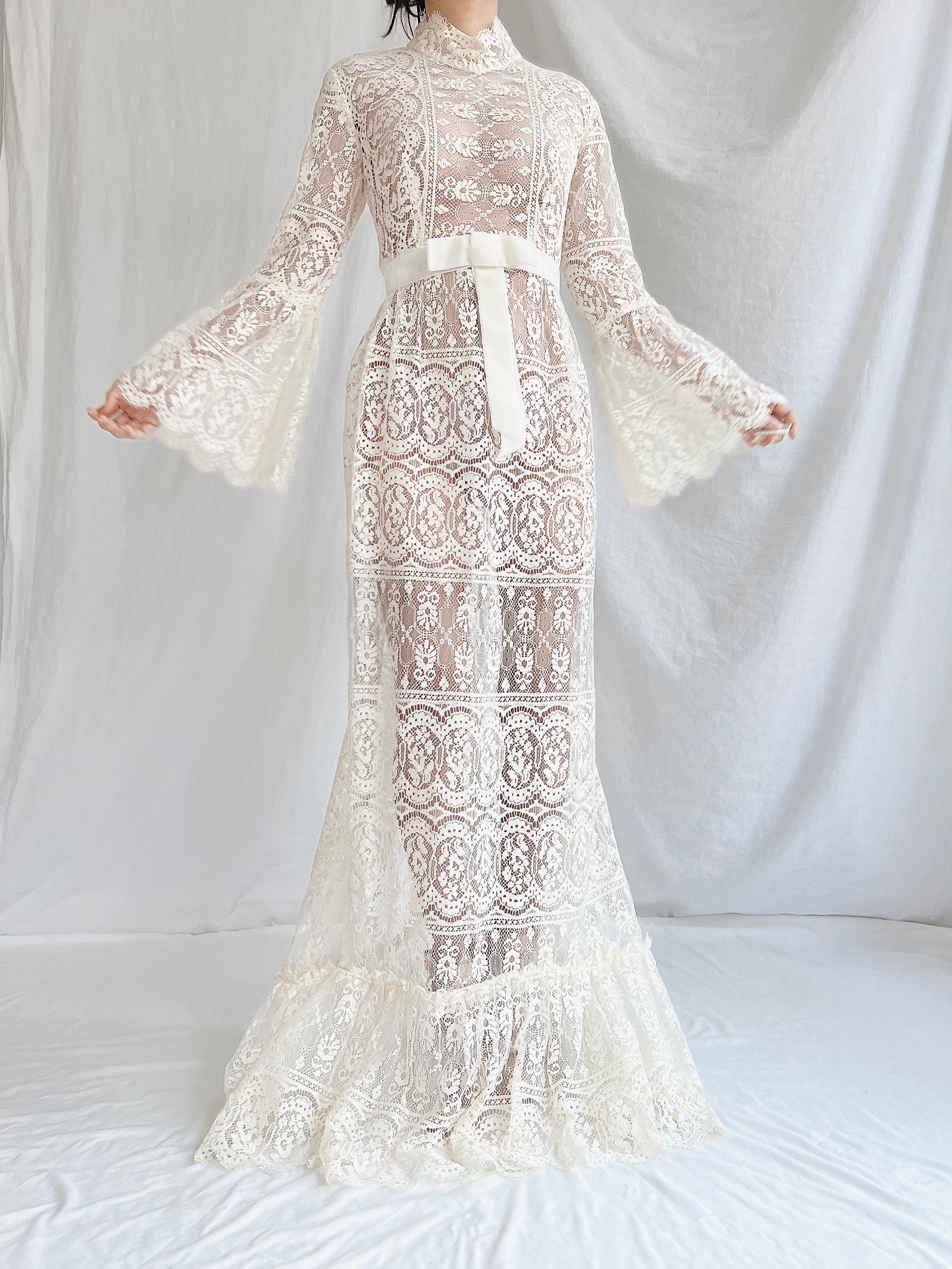 1970s Sheer Filet Lace Gown - M