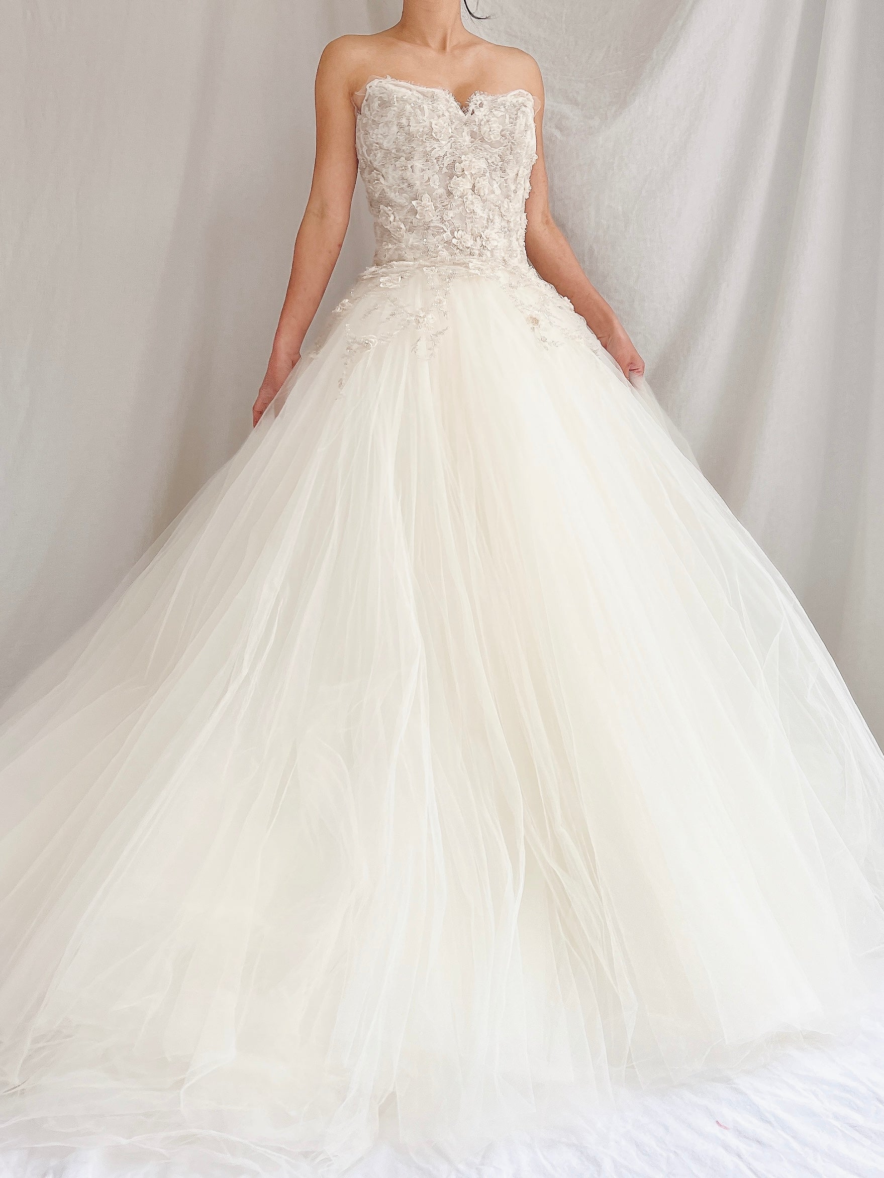 Lazaro Strapless Tulle Gown Sweetheart Bodice - XS/2
