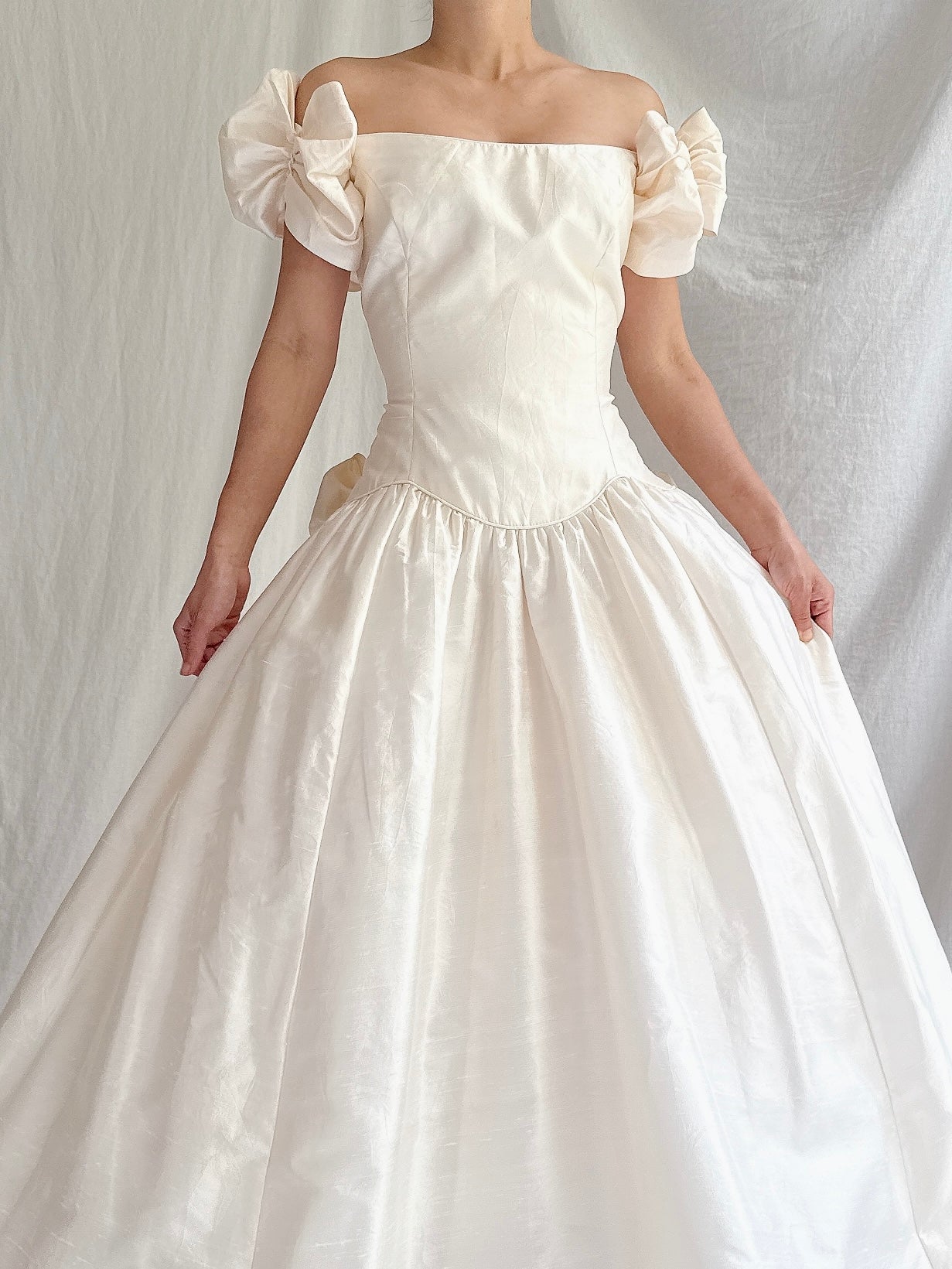 RESERVED Vintage Silk Bow Sleeves Gown - S/M