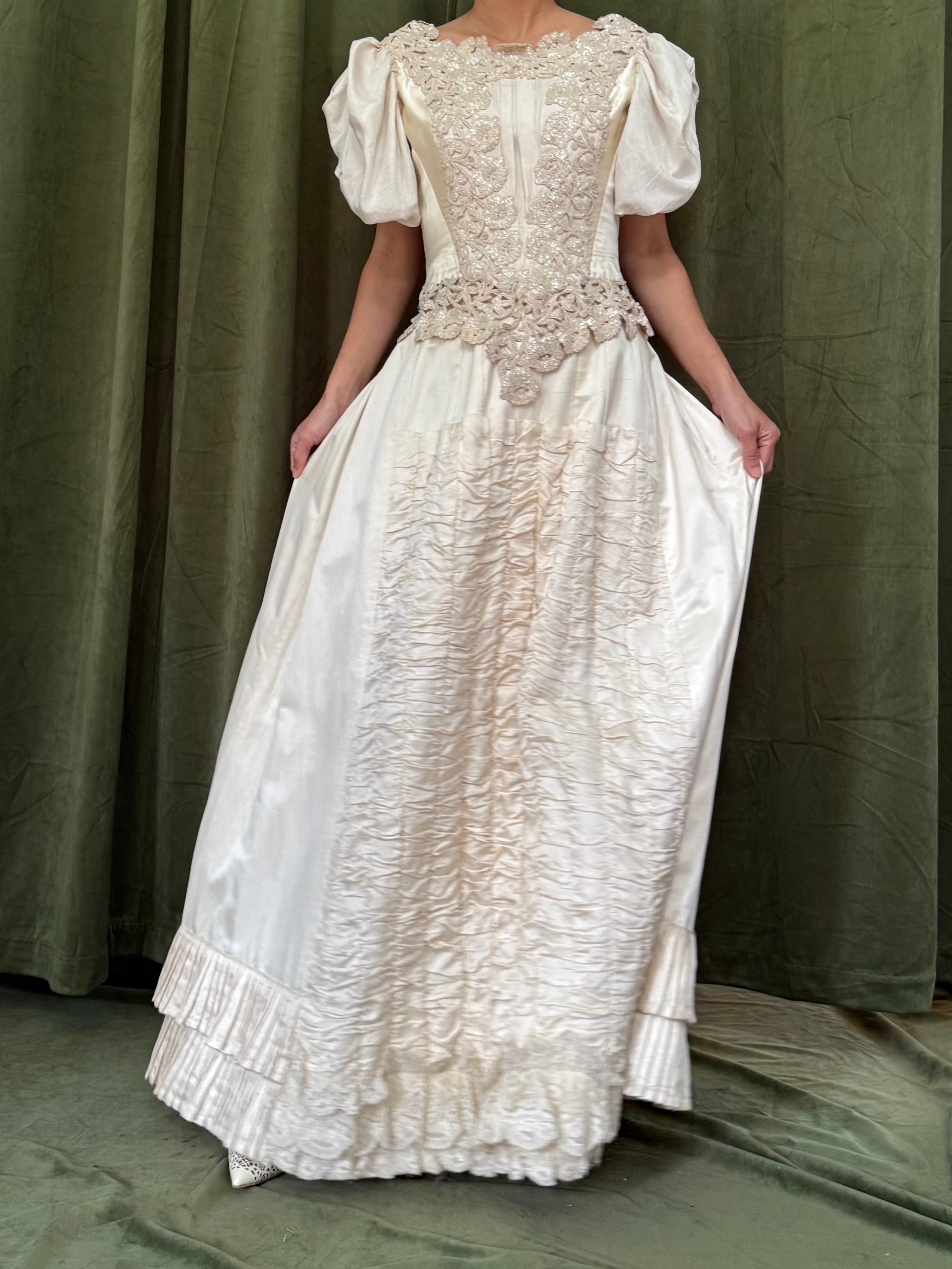 Antique Silk 2-Piece Ensemble - XS/S