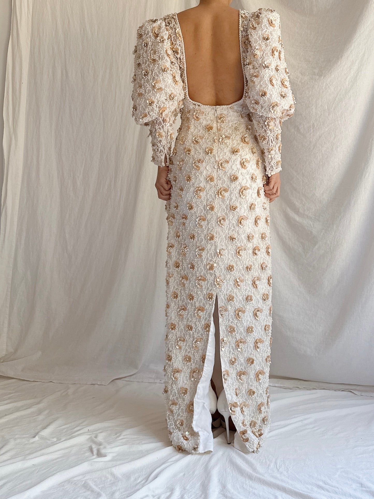 1980s Mutton Sleeves Lace Beaded Gown - M