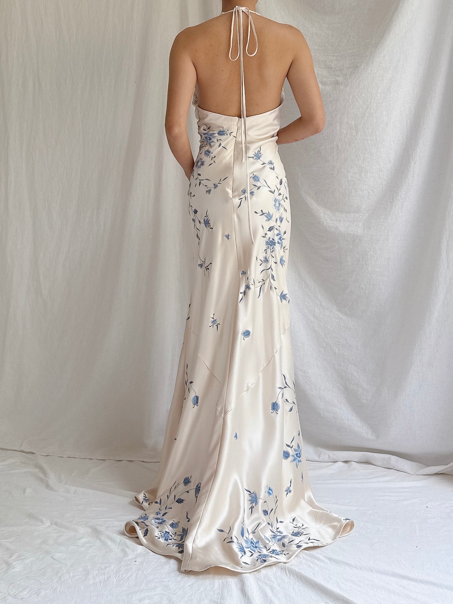 Vintage Silk Embroidered Gown - M/10