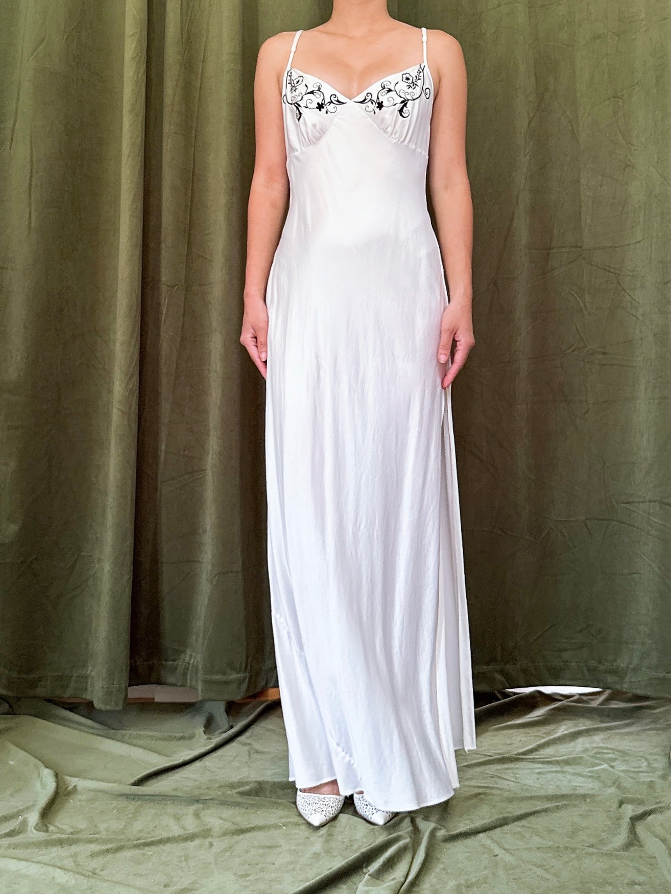 Vintage Silk Slip and Robe Set with Black Embroidery - XS