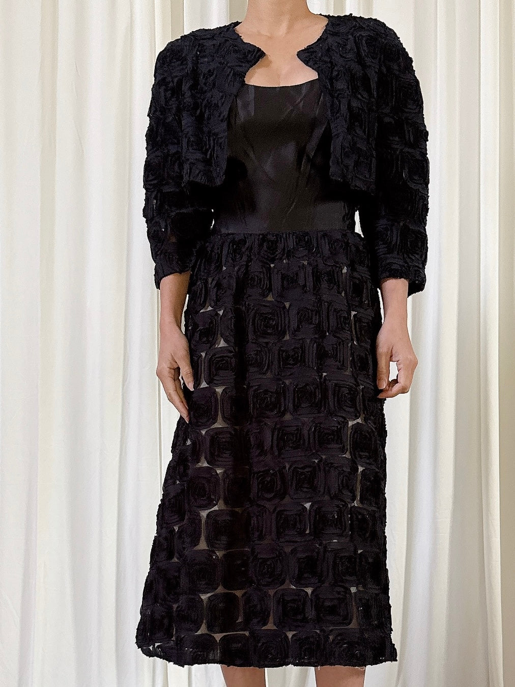 Vintage Petrovitch Black 2 Piece Set - FR 38
