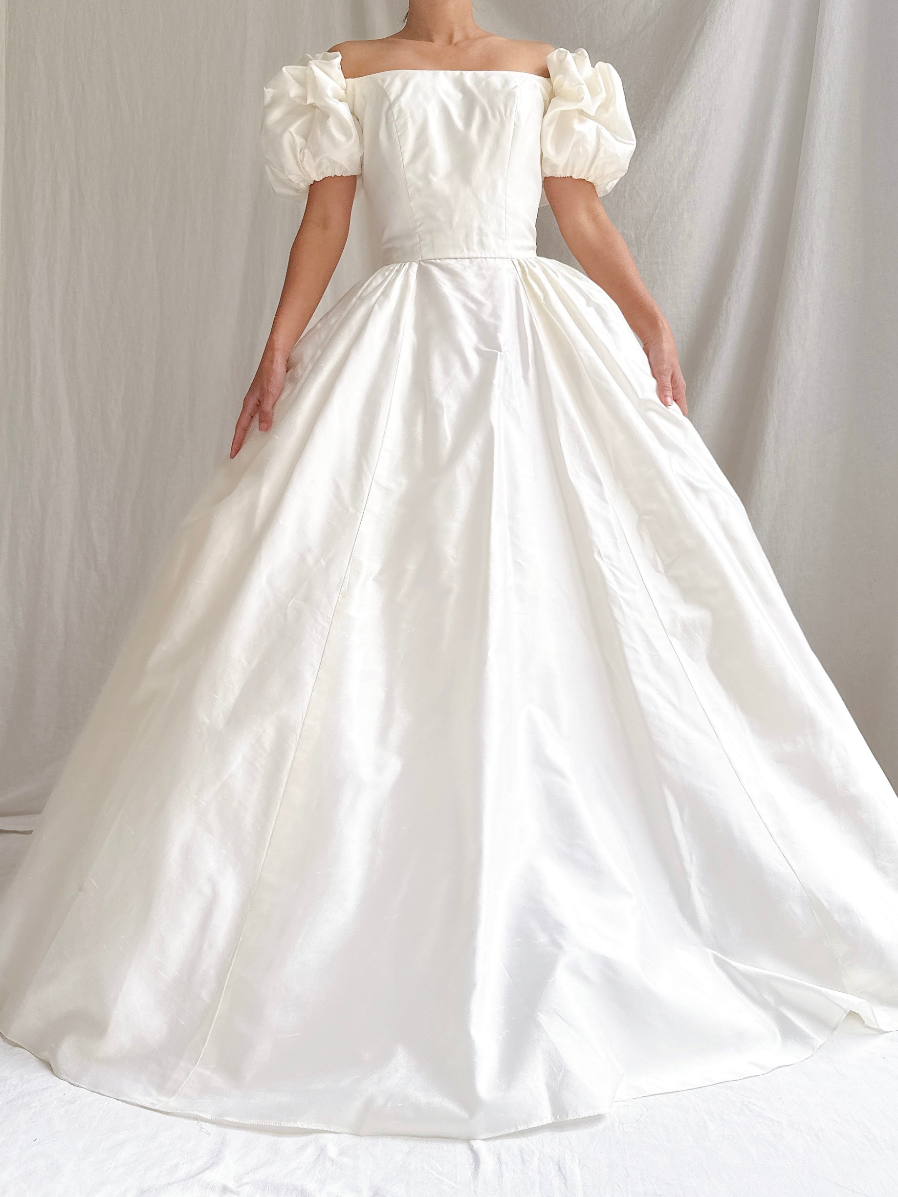 Vintage Silk Off-the-Shoulder Gown - XS