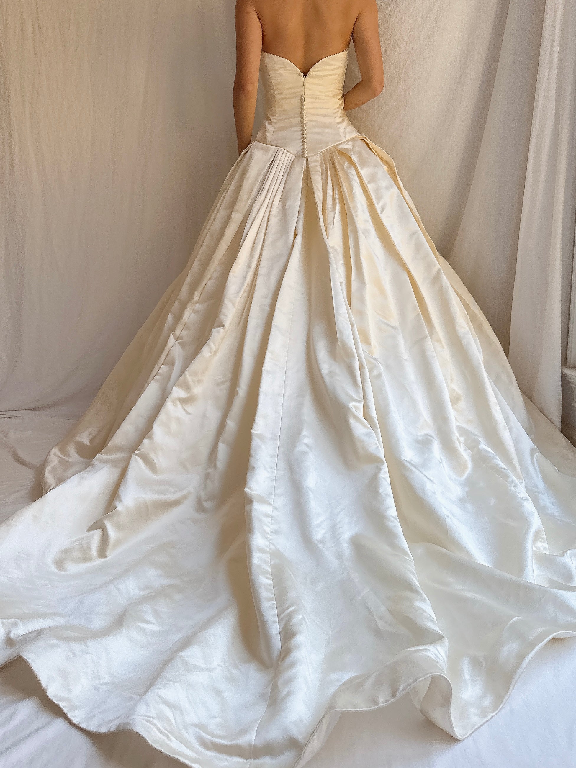 “RESERVED for Lauren T.” 90s/00 Reem Acra Silk Gown - M/6/8