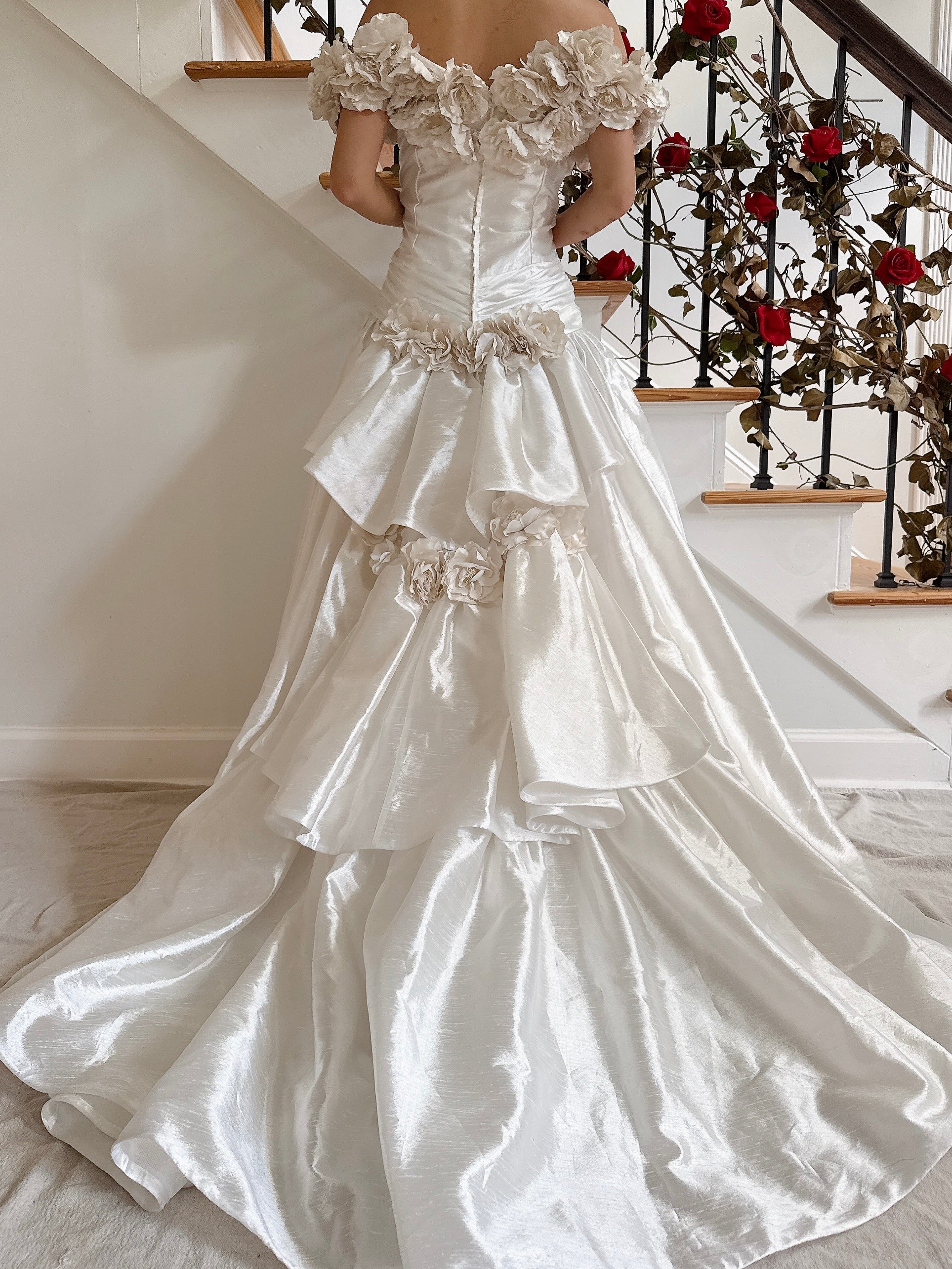 1980s Taffeta Rosette Gown - M/L