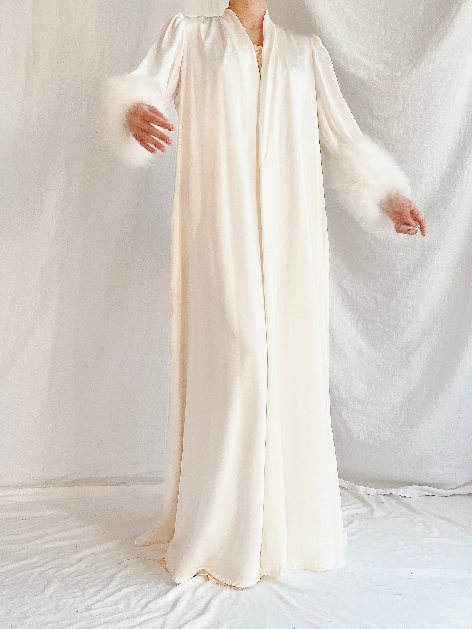 1960s Lucie Ann Satin Marabou Duster - S-M