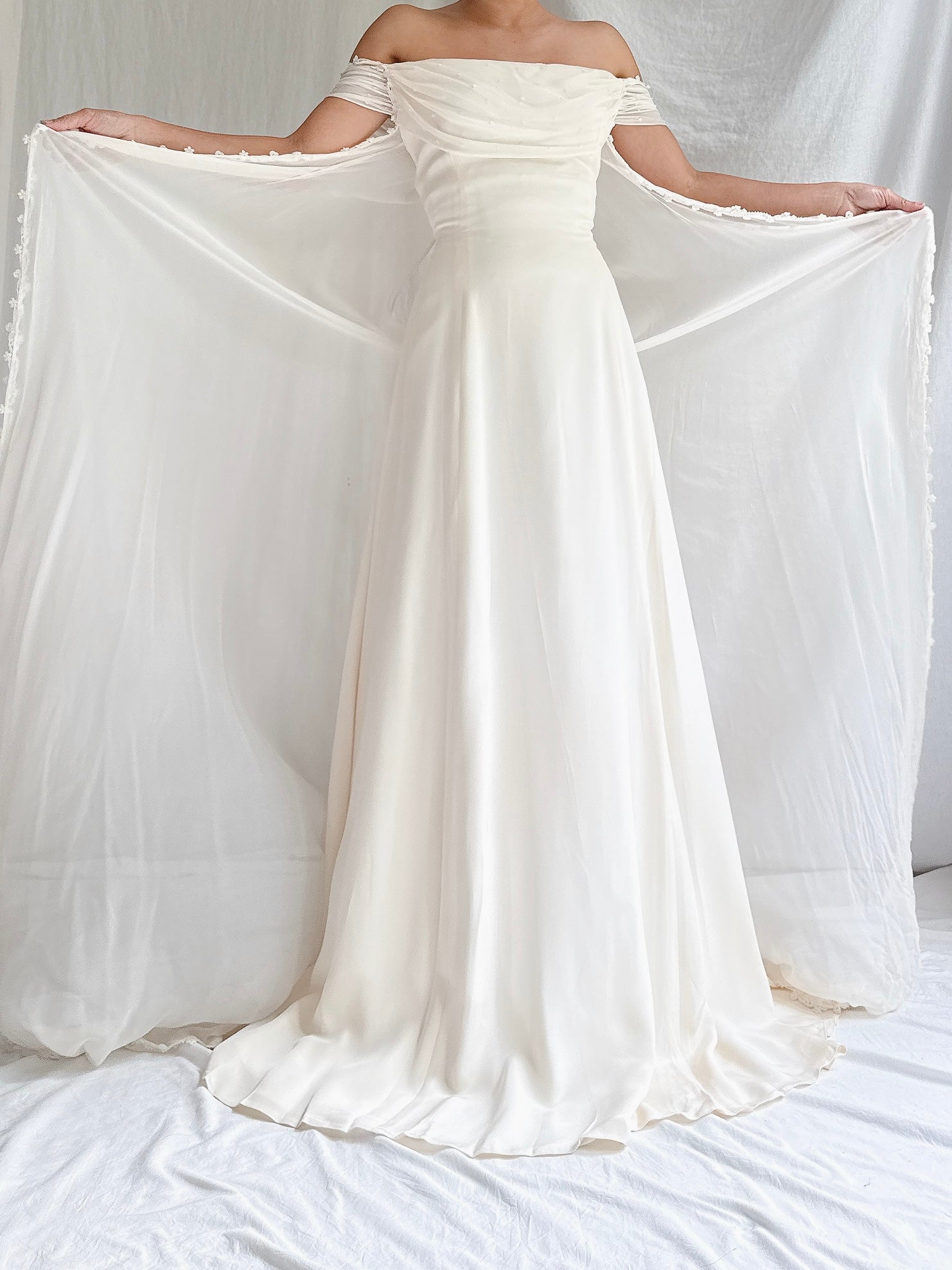 Vintage Pastore Silk Of-the-Shoulder Gown - L/10