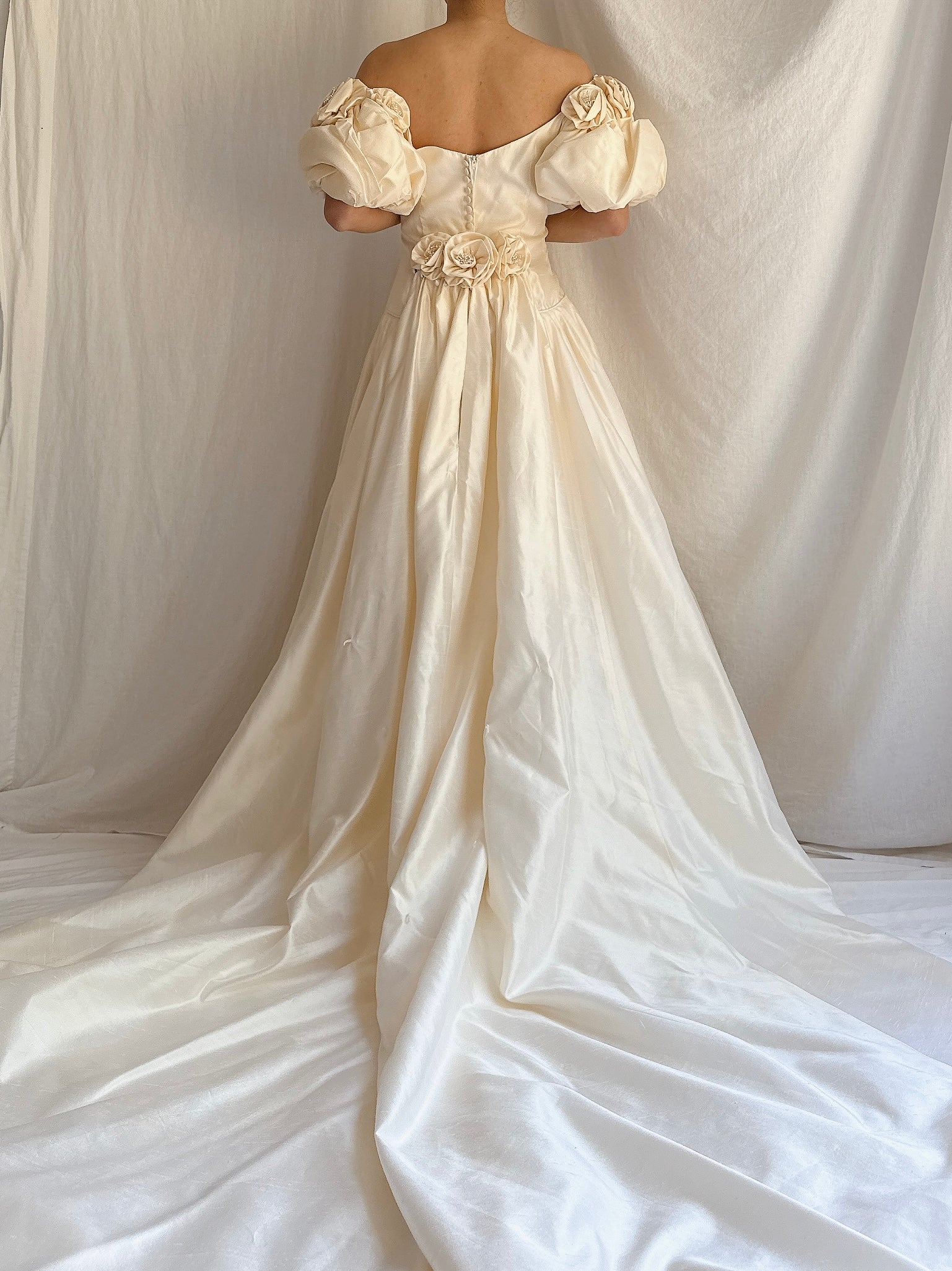 Vintage Silk Puff Sleeve Gown - M/L