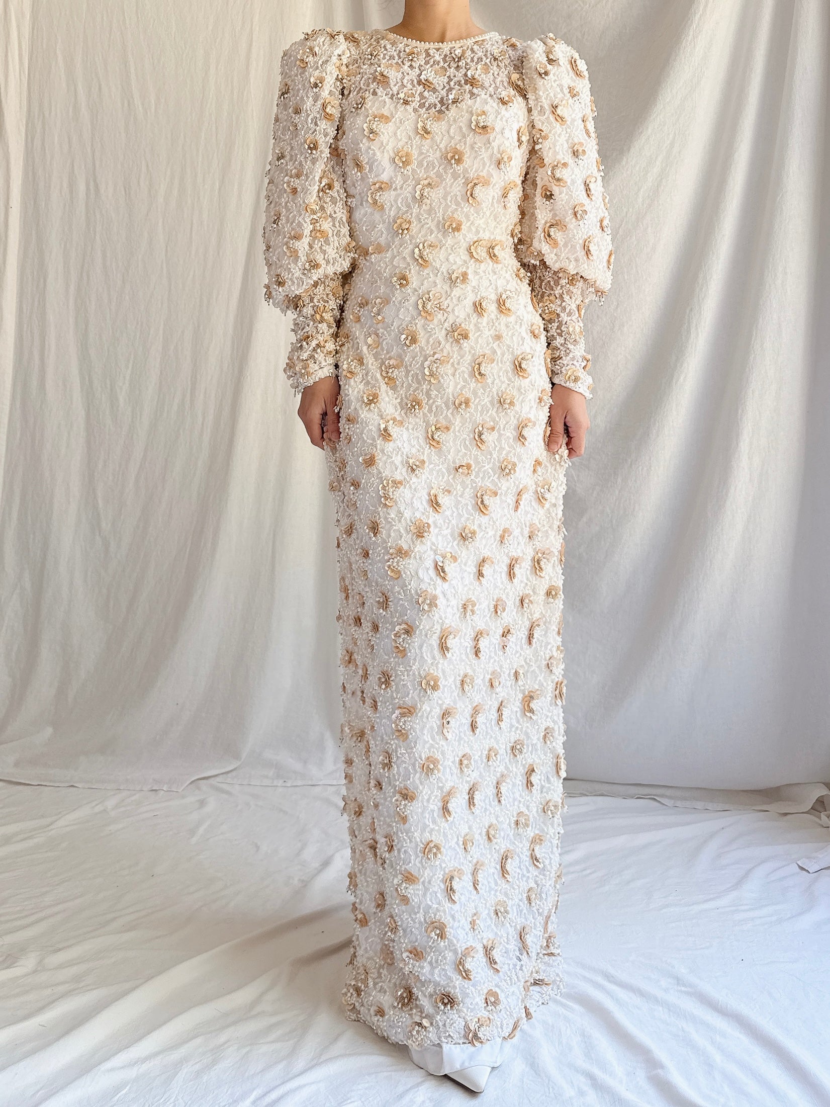 1980s Mutton Sleeves Lace Beaded Gown - M