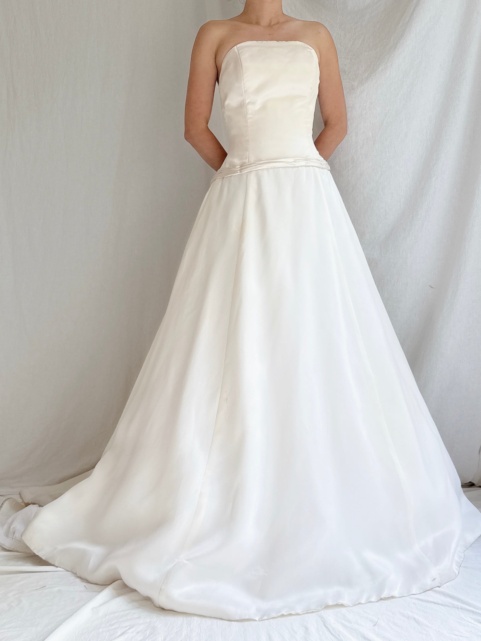 1990s Amsale Silk Organza Gown - S/4