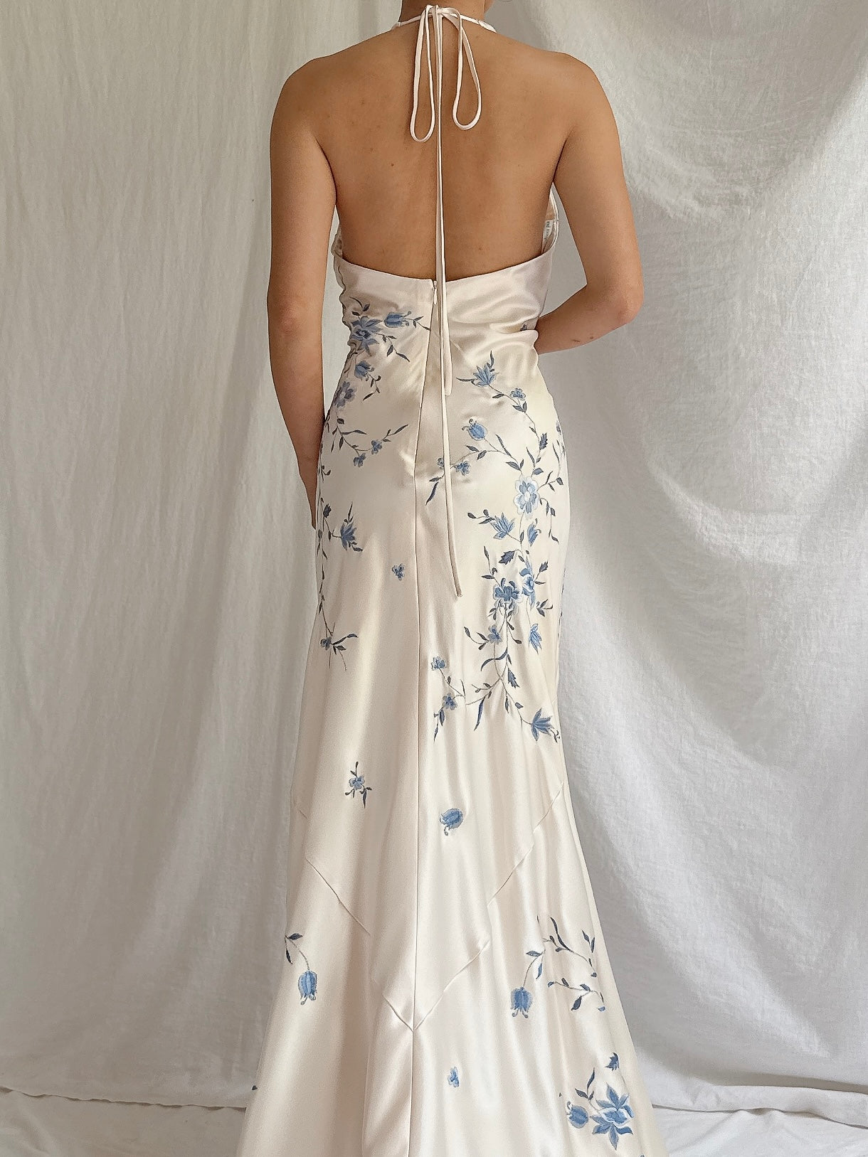Vintage Silk Embroidered Gown - M/10