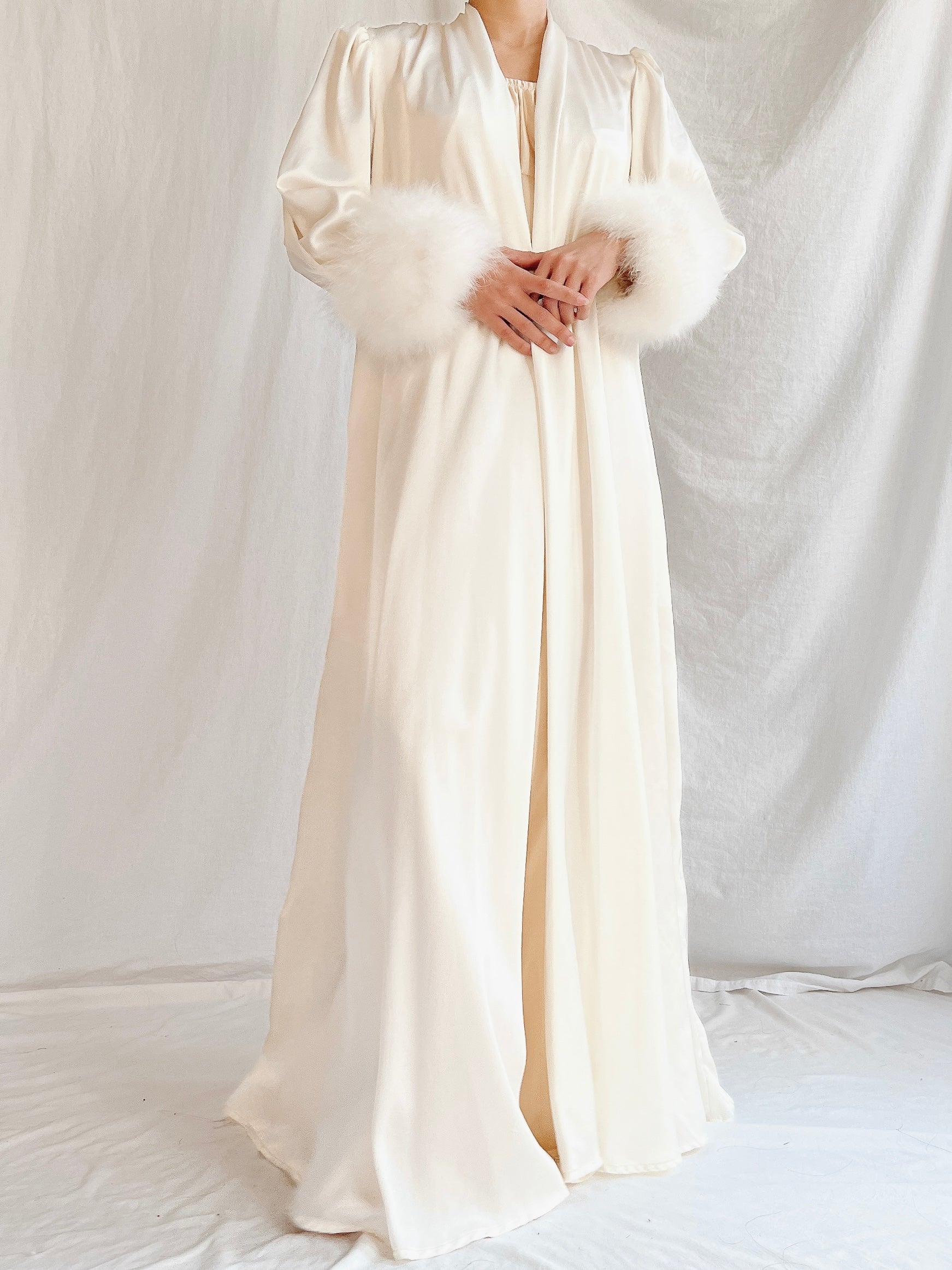 1960s Lucie Ann Satin Marabou Duster - S-M