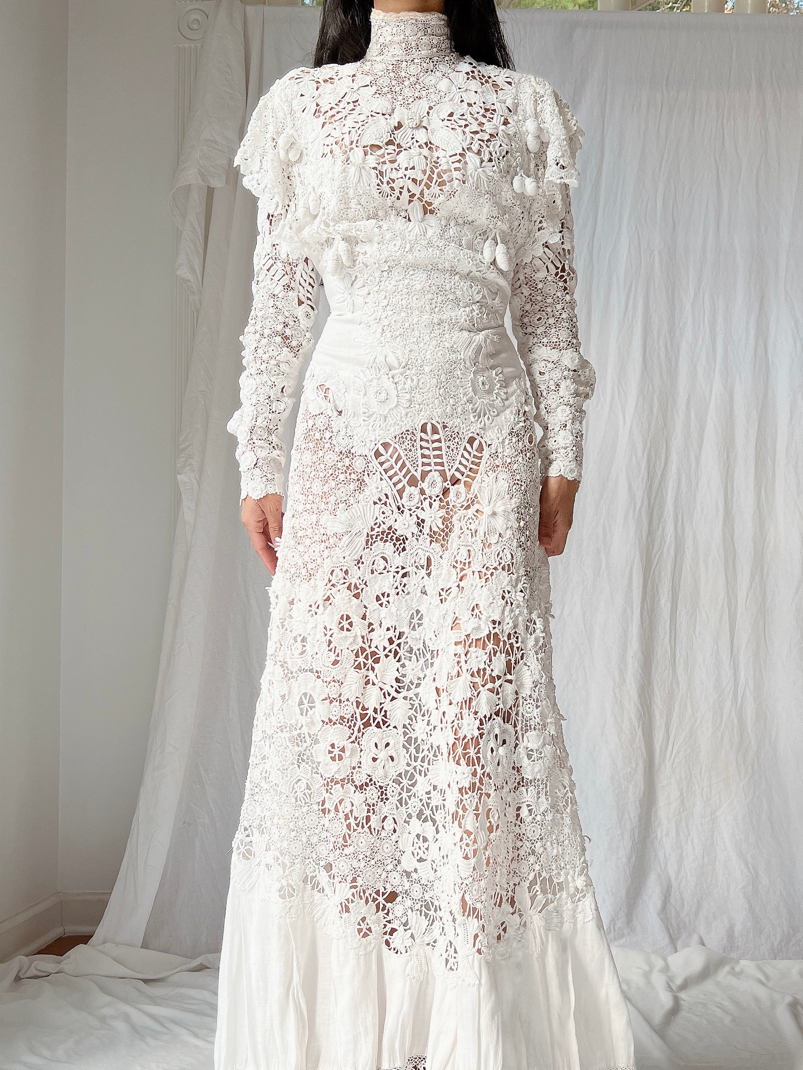 Victorian Linen and Irish Crochet Lace Gown - S