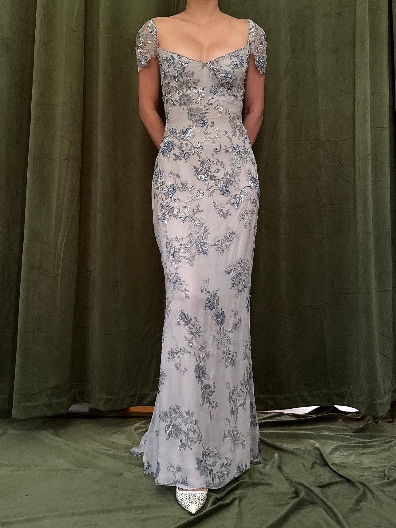 1990s Badgely Mischka Couture Silk Gown - Size 4 - 33B/26W/55L