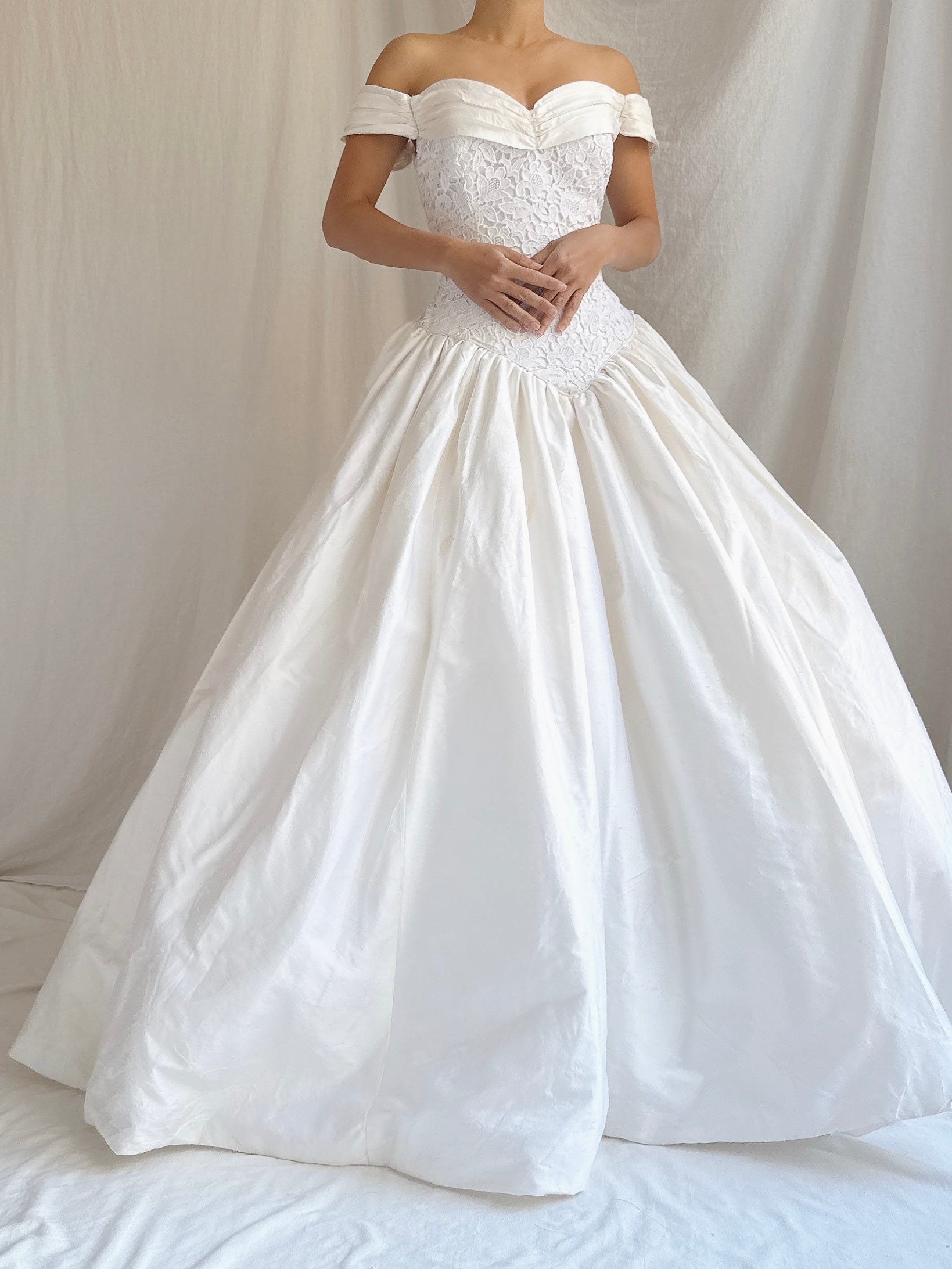 Vintage Off-the-Shoulder Gown - S