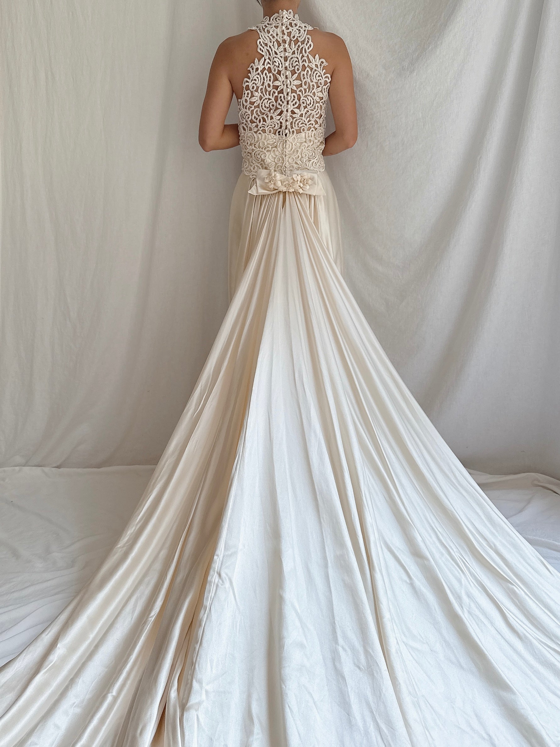 Vintage Sill Charmeuse Embroidered Lace Gown - M/8