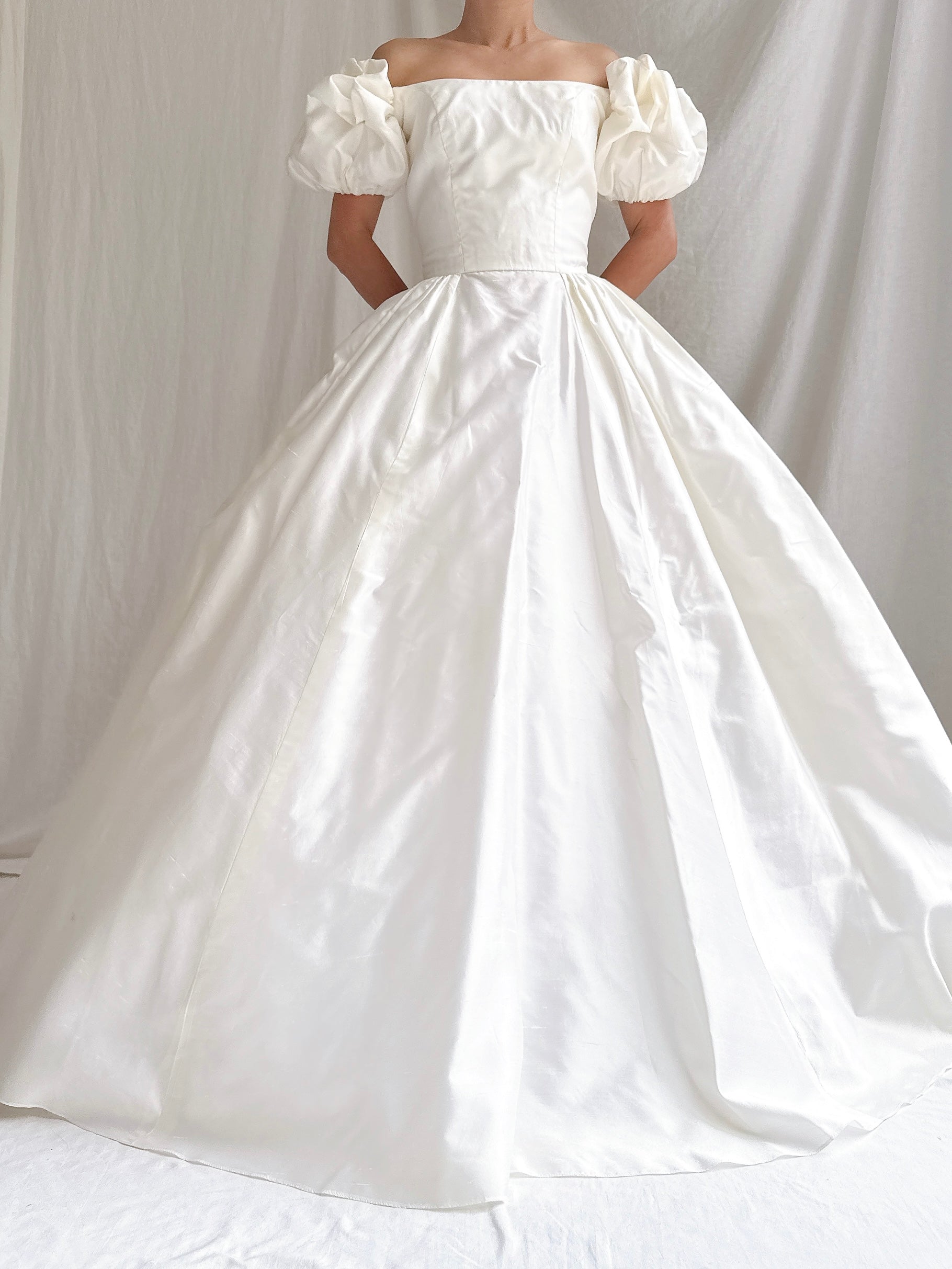 Vintage Silk Off-the-Shoulder Gown - XS