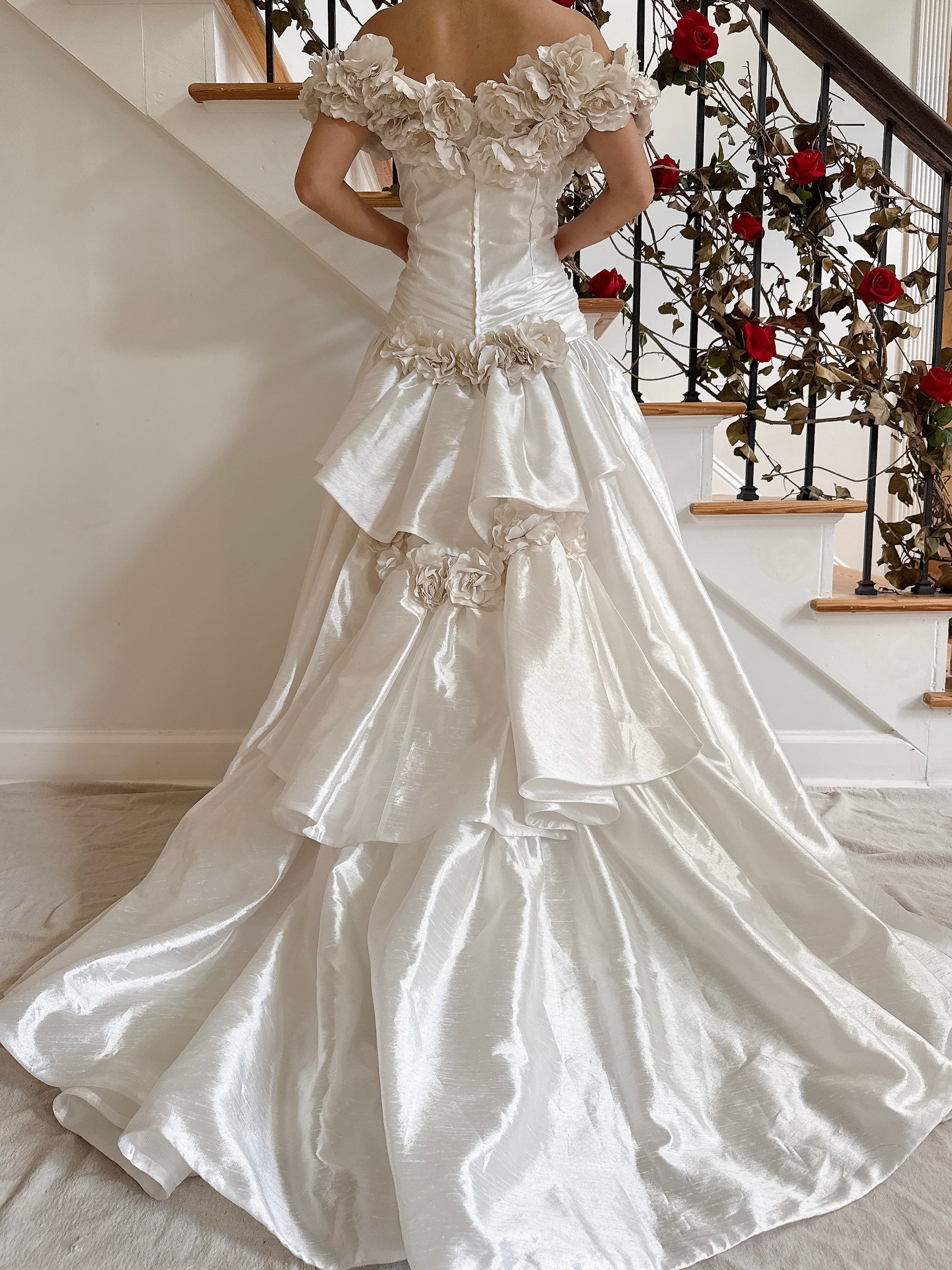 1980s Taffeta Rosette Gown - M/L