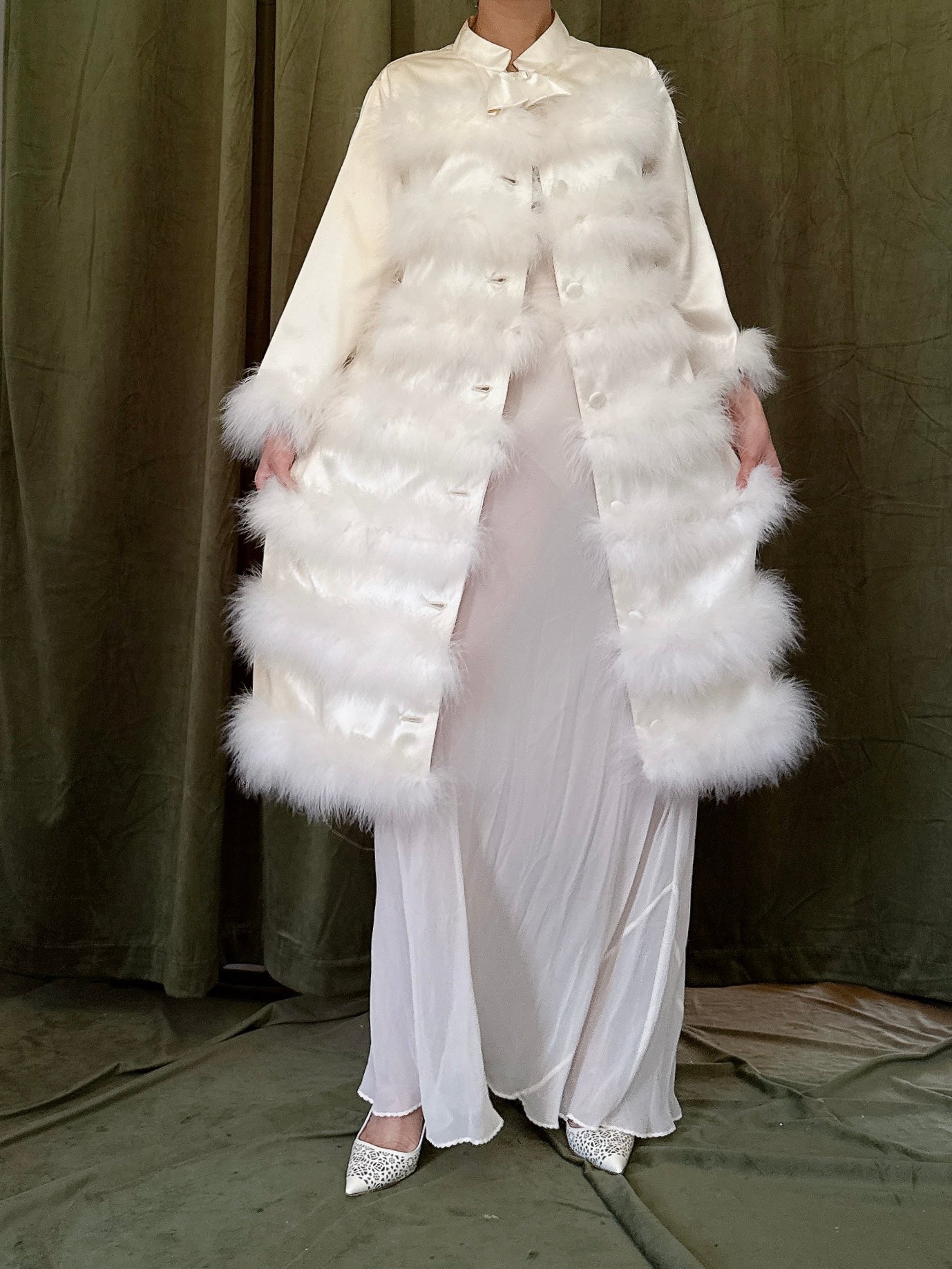 Vintage Satin Marabou Duster - M