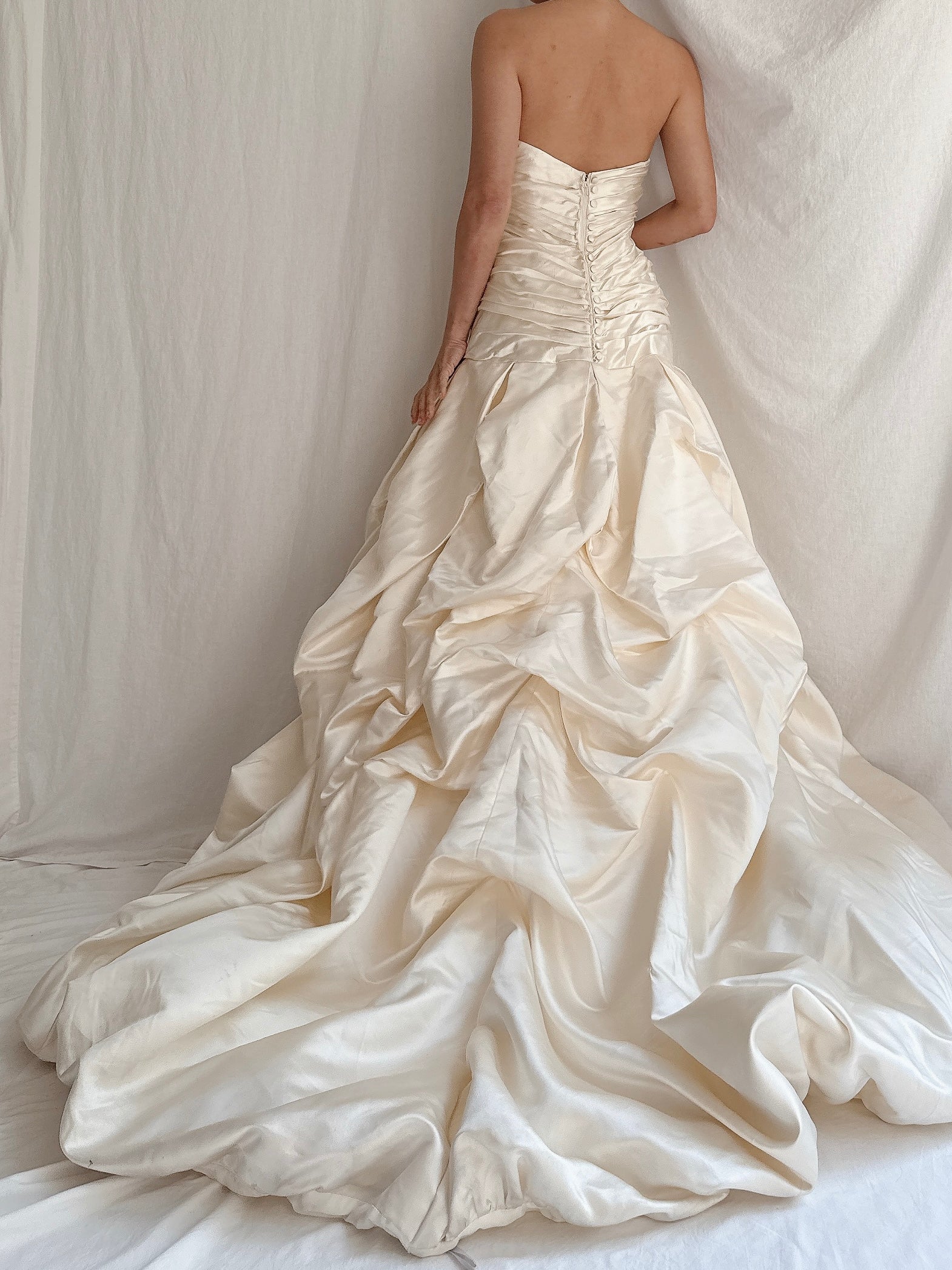 Vintage Ines di Santo Silk Ruched Dropped Waist Gown - M/8/10