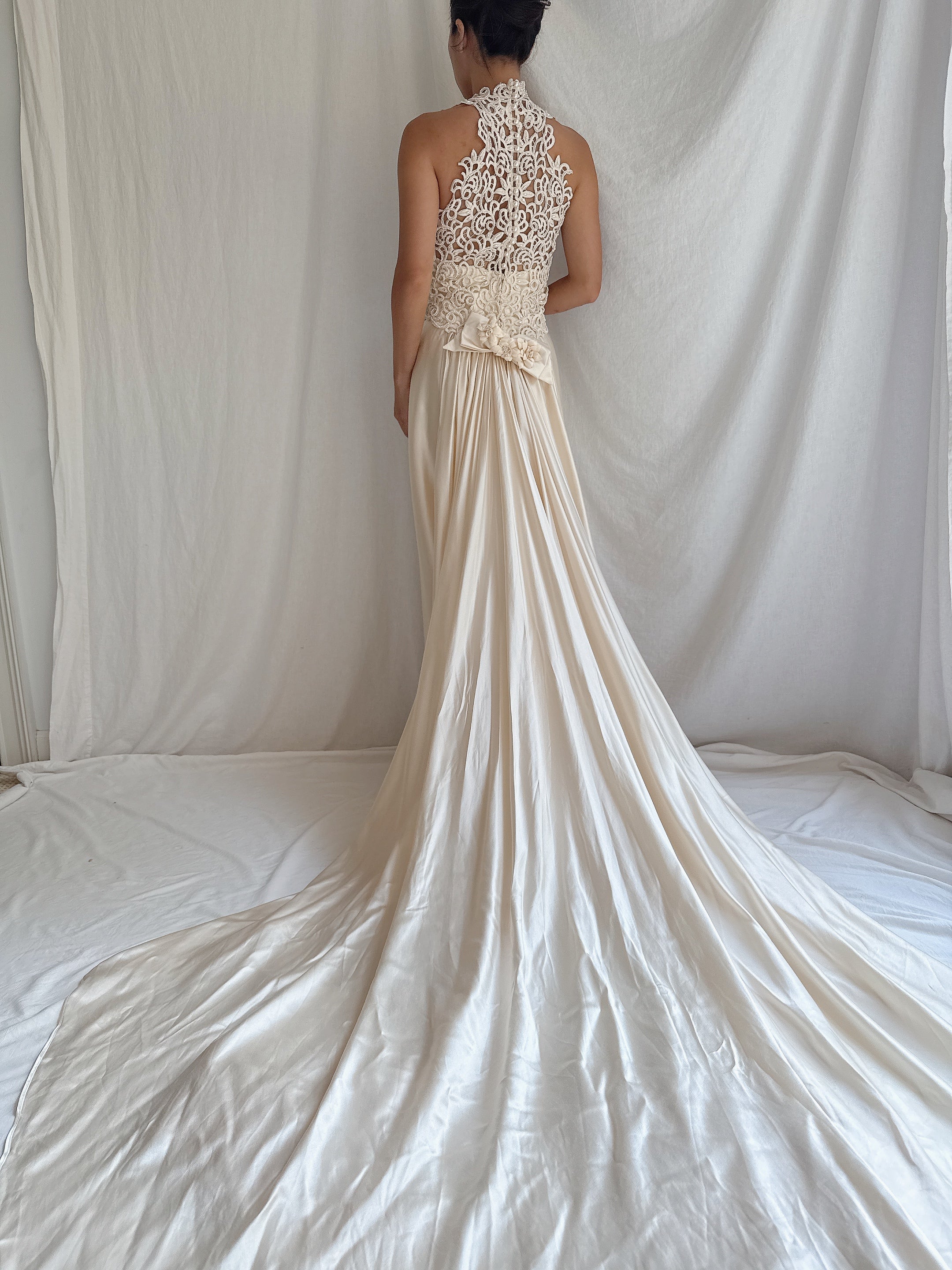 Vintage Sill Charmeuse Embroidered Lace Gown - M/8