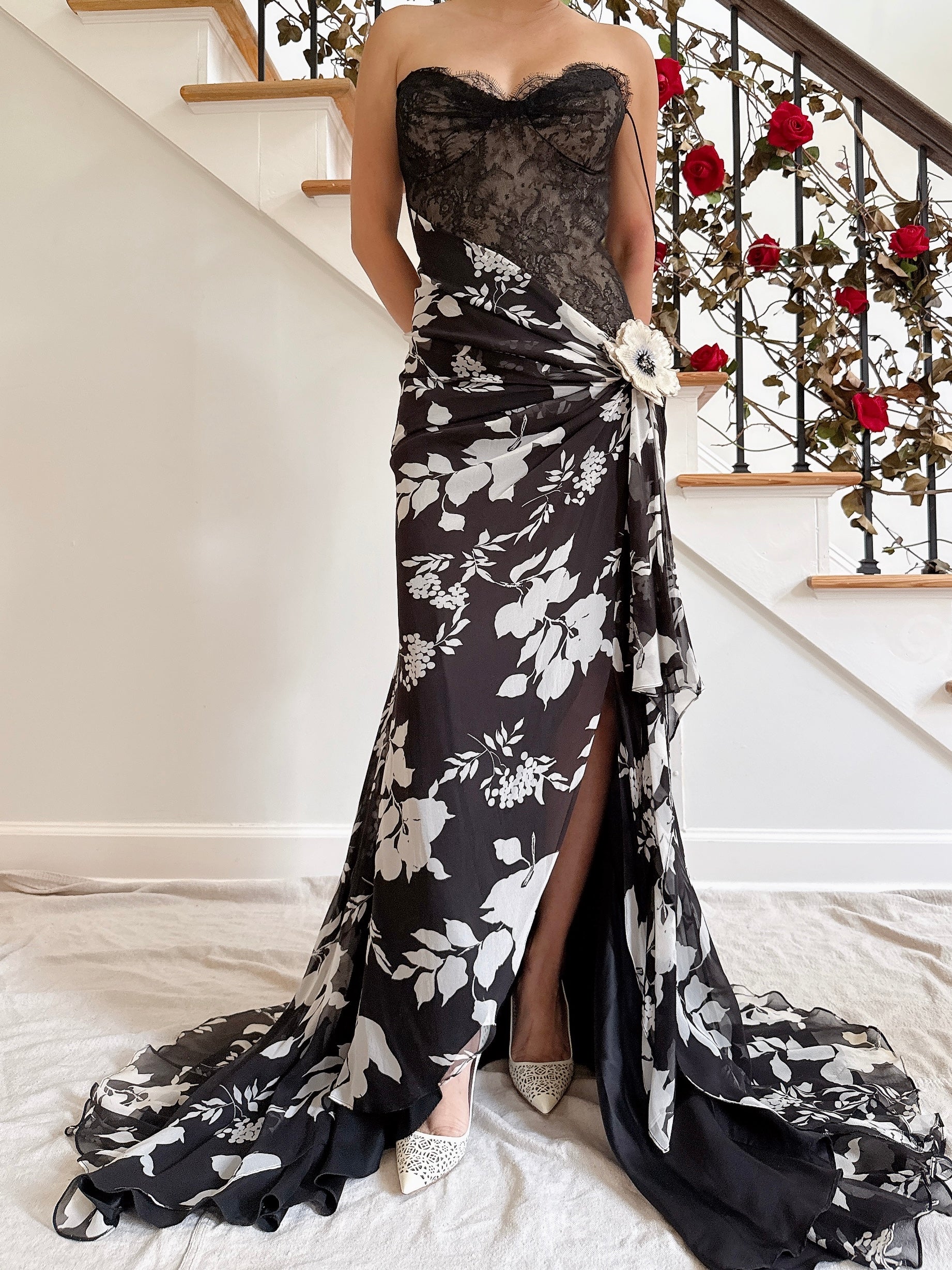 Vintage Belleville Sassoon Silk Lace Black White Flower Gown - UK 16