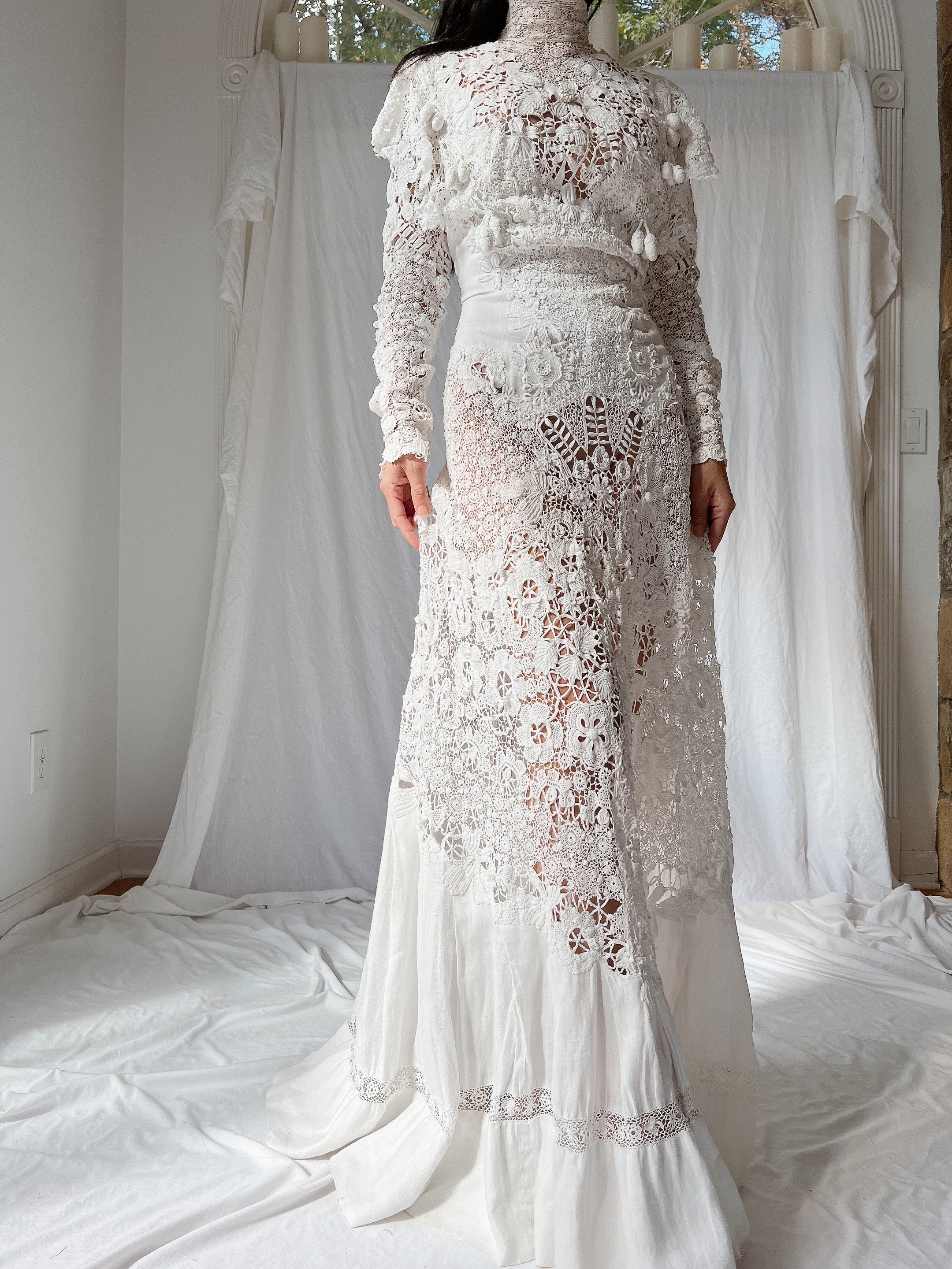 Victorian Linen and Irish Crochet Lace Gown - S