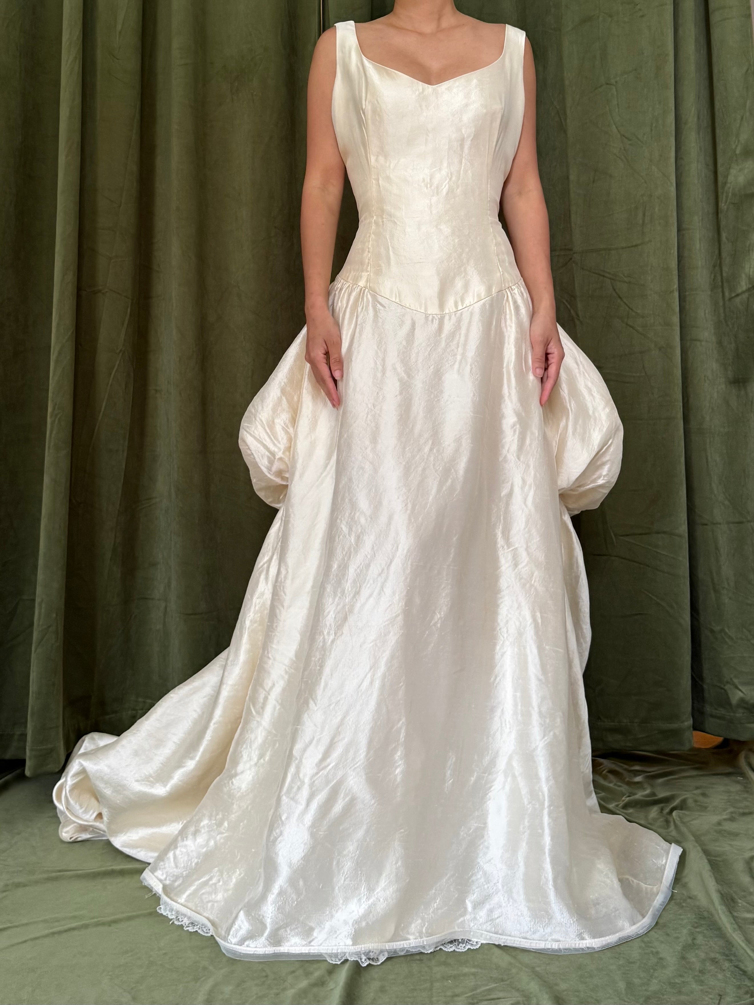 1990s Raw Silk Scoop Neck Gown - M/6