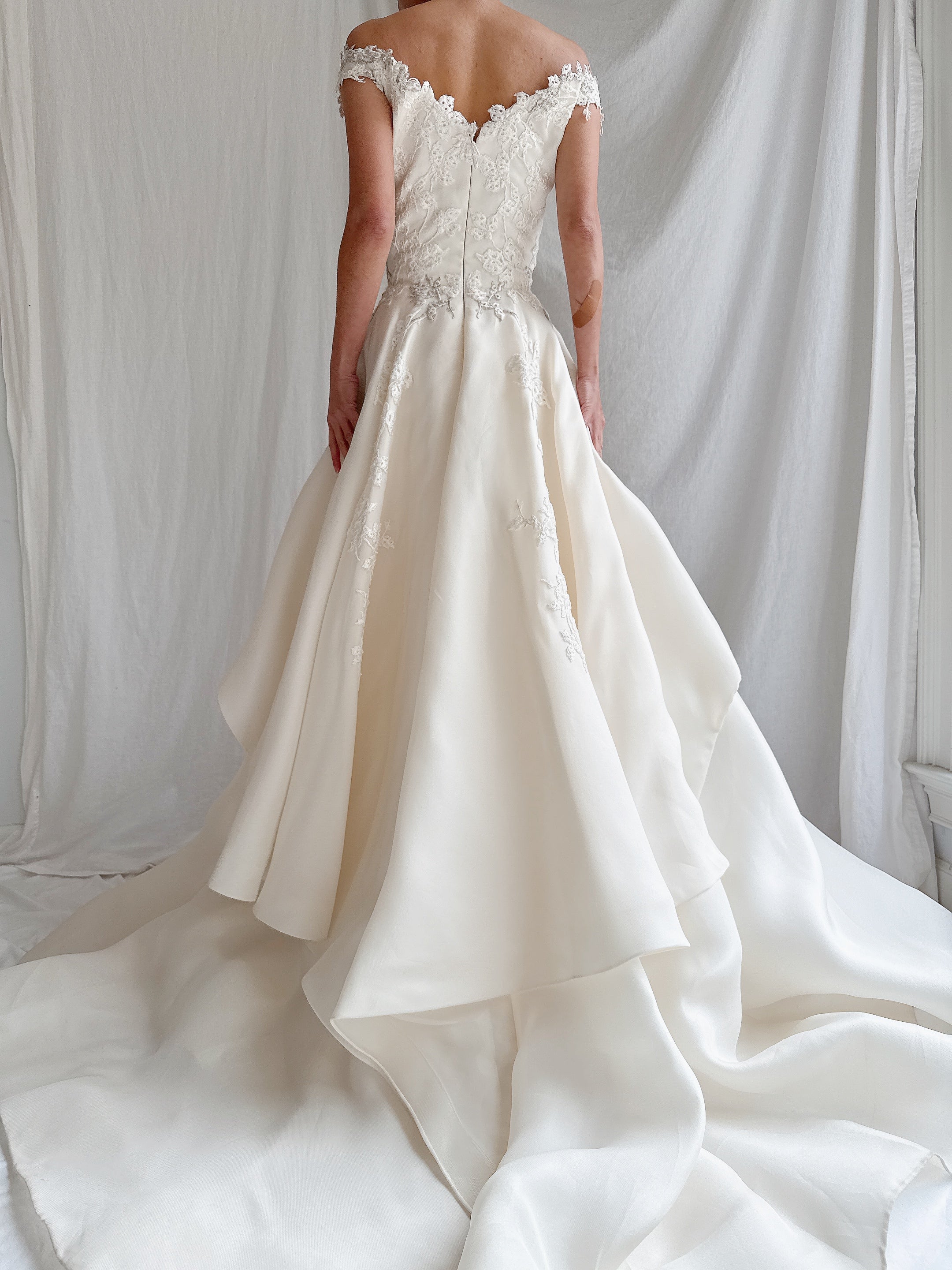 Liancarlo Couture Silk Organza Layered Gown - S/6