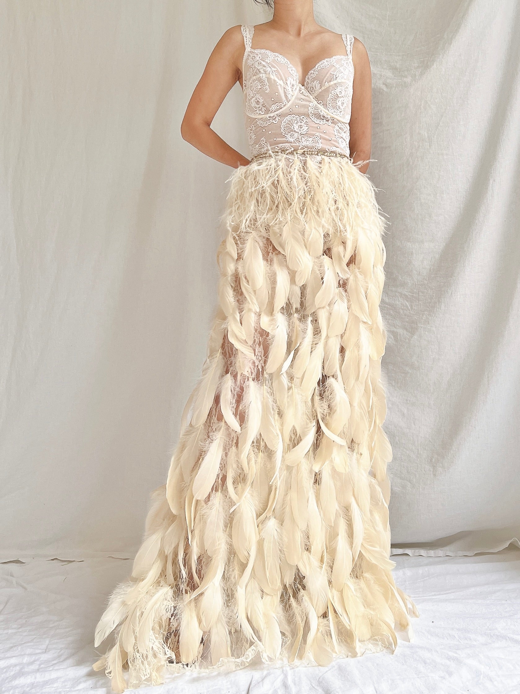Vintage Buttercream Feather and Lace Skirt - S