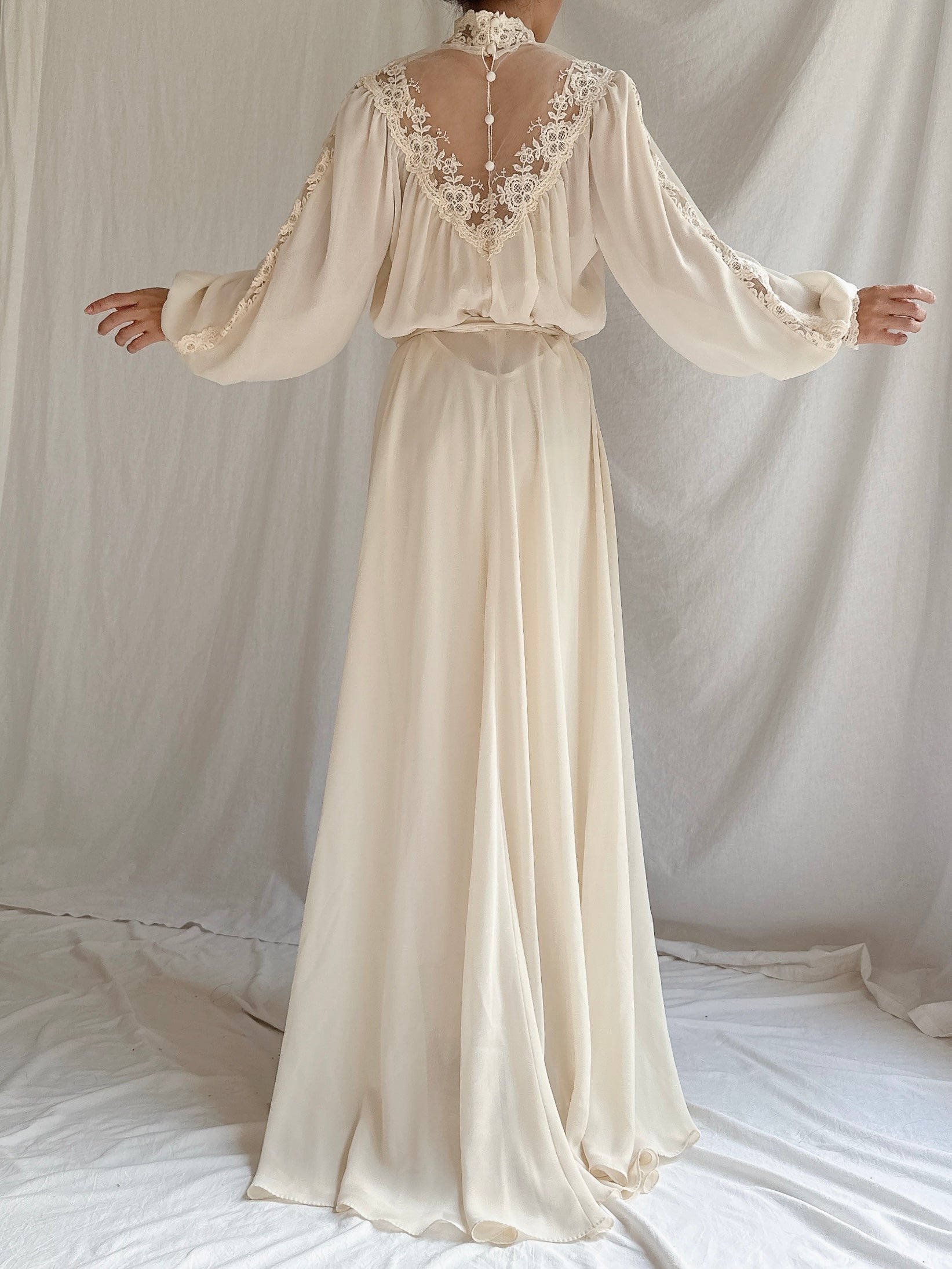 1970s Poet Sleeve Gown - M