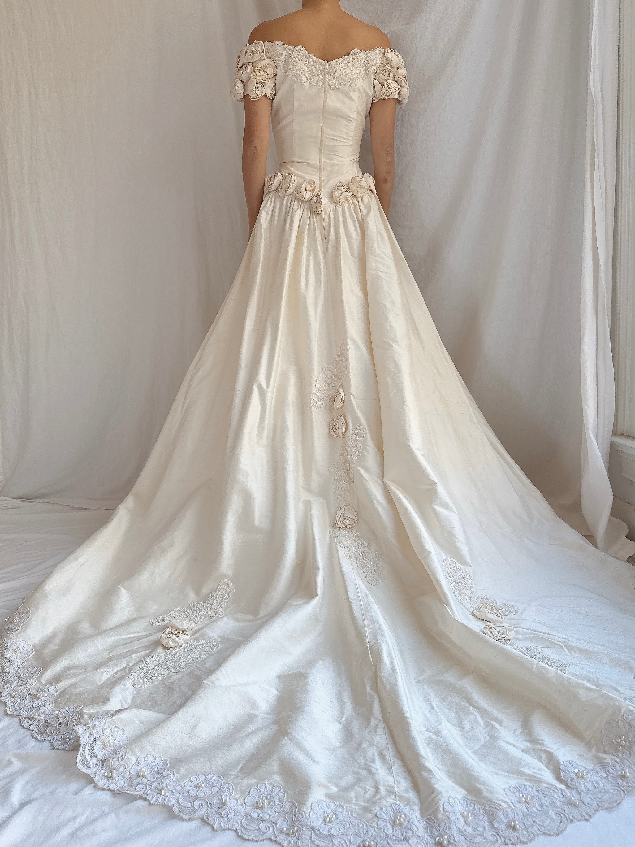 Vintage Silk Rosette Off-the-Shoulder Gown - M