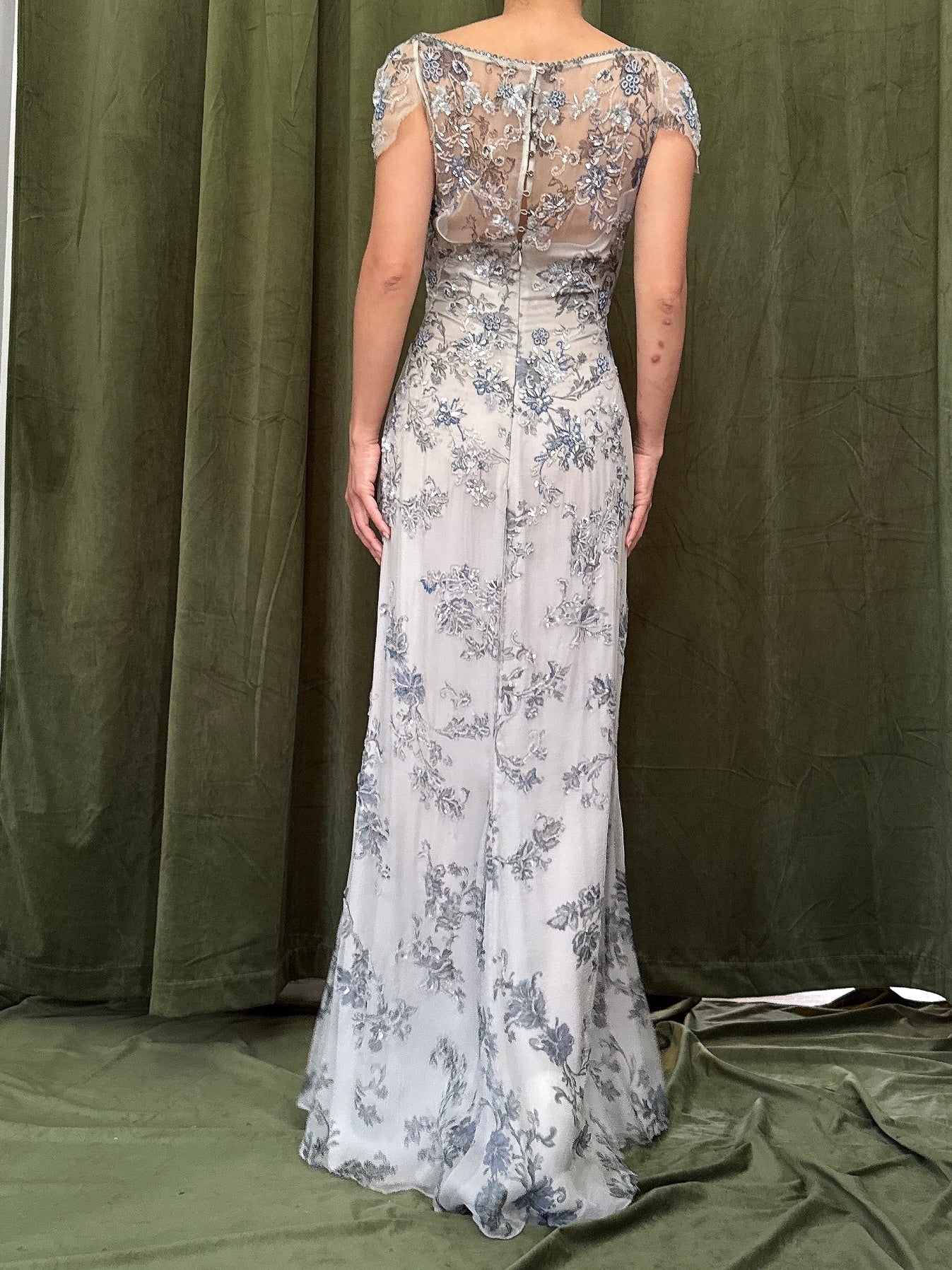 1990s Badgely Mischka Couture Silk Gown - Size 4 - 33B/26W/55L