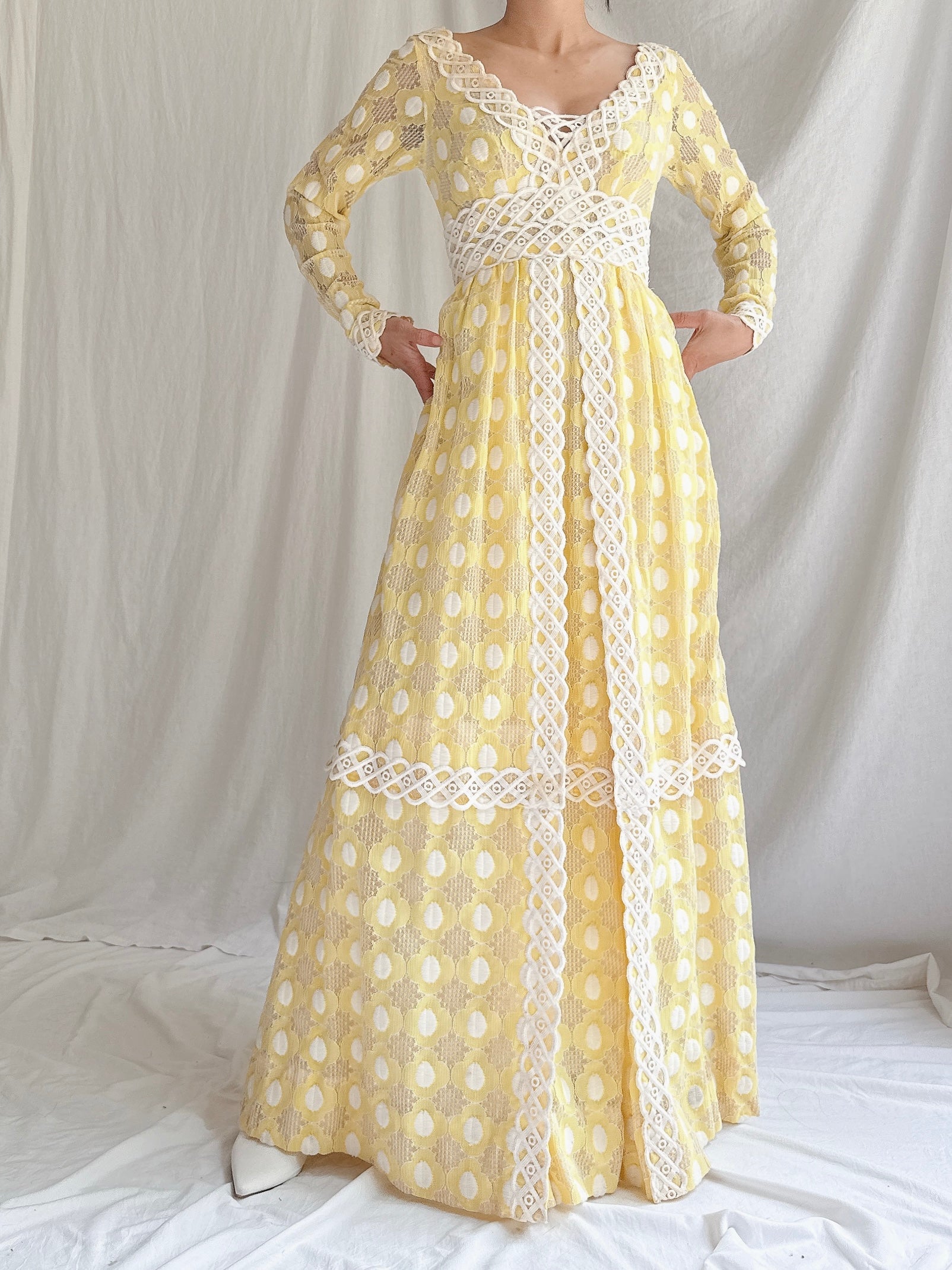 1960s Lace Long Sleeve Gown - XS