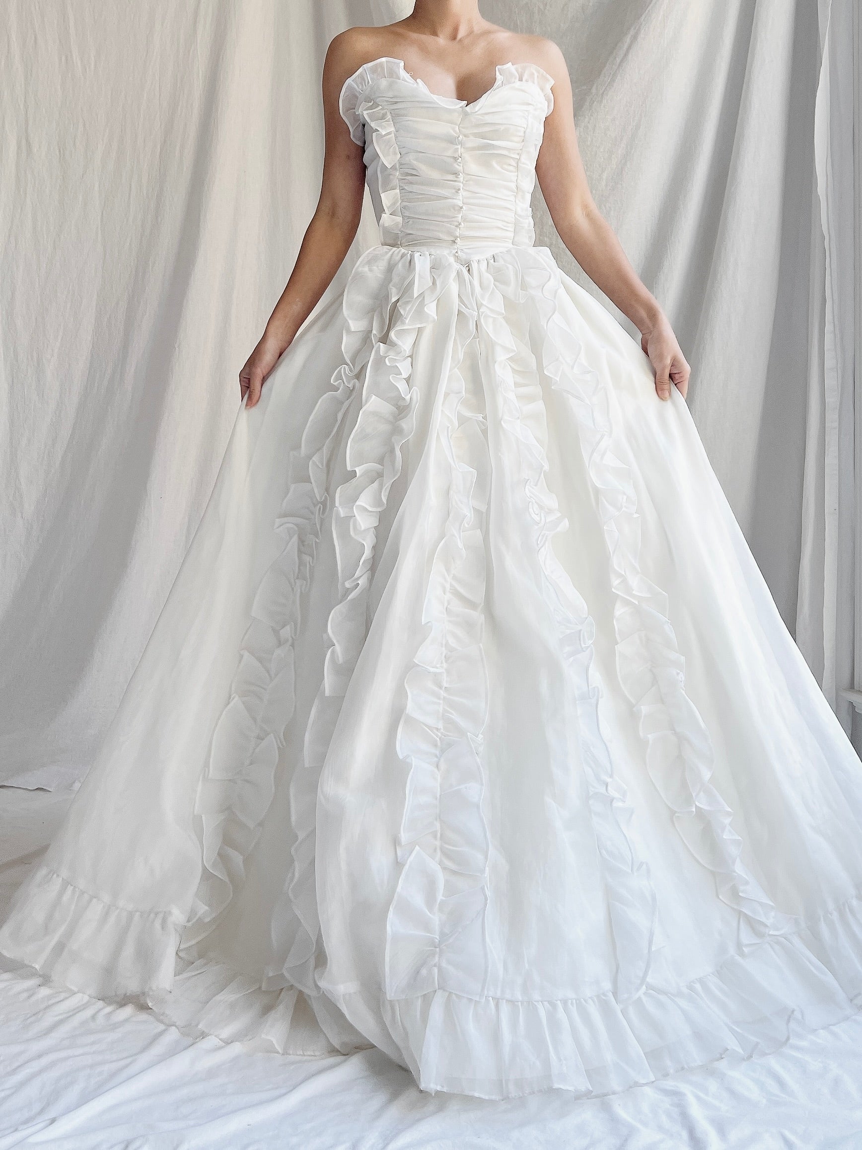 Vintage Ruffle Sweetheart Gown - XS