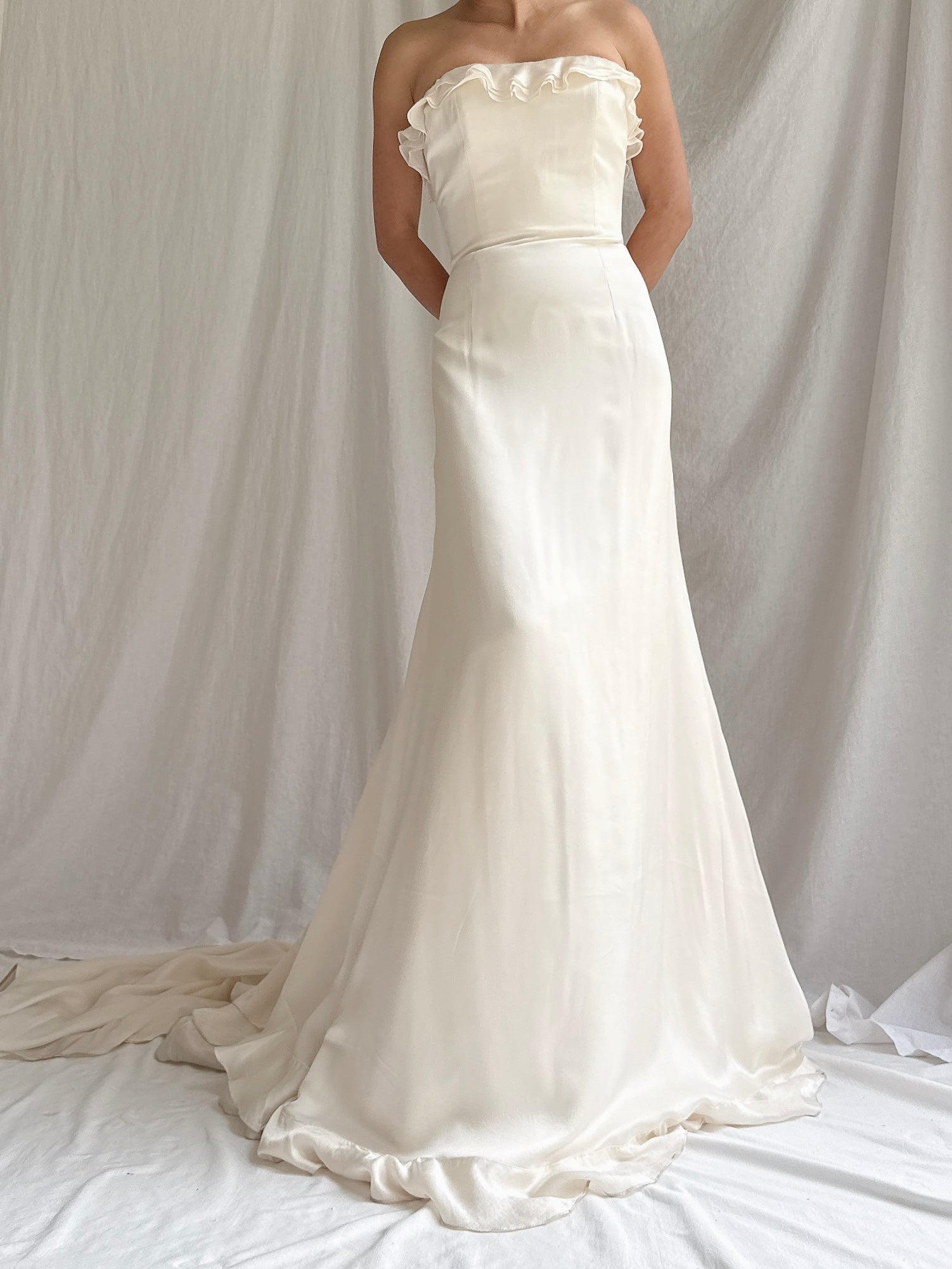Vintage Saks 5th Ave Silk Charmeuse Gown - S/4/6