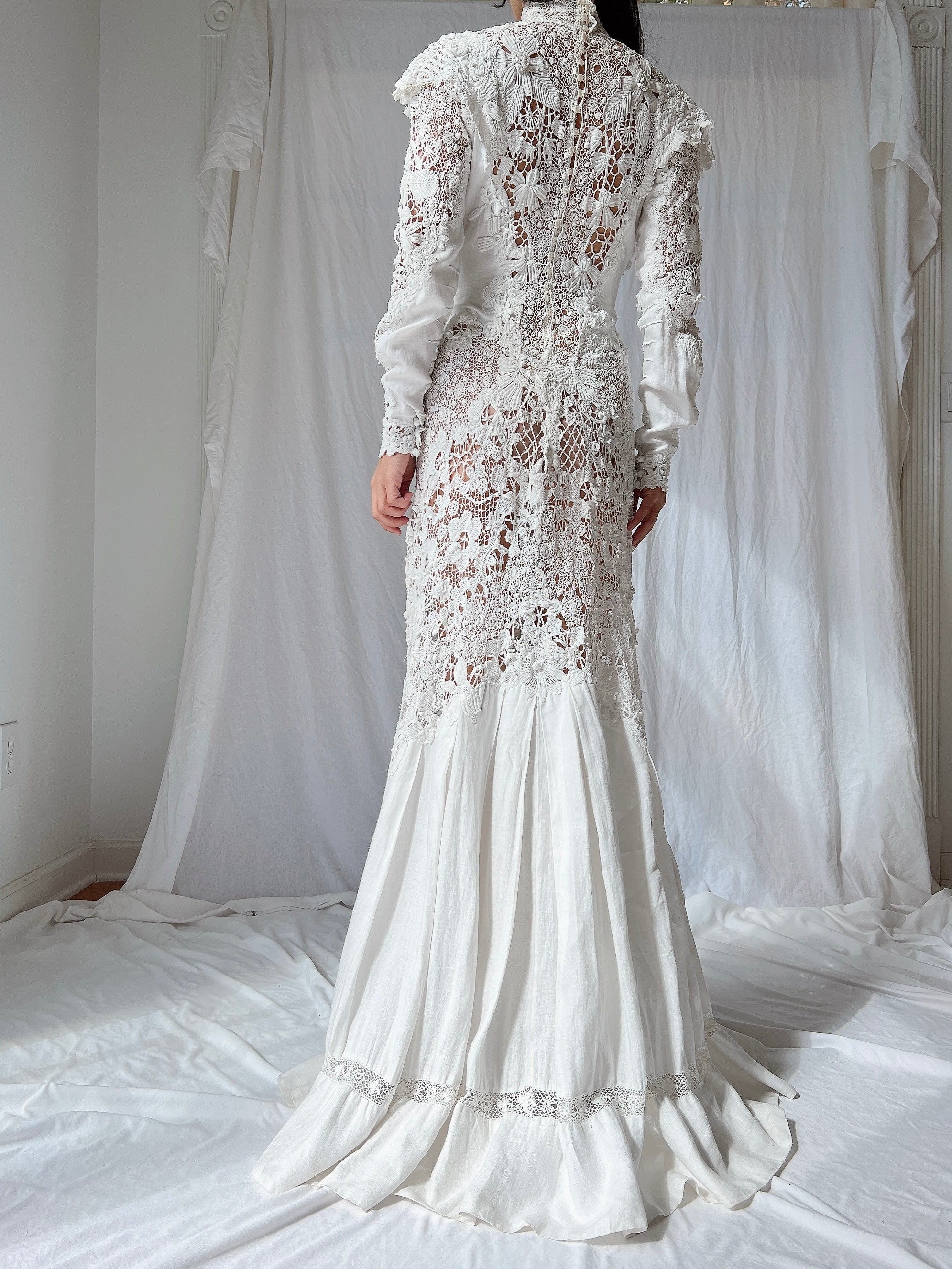 Victorian Linen and Irish Crochet Lace Gown - S