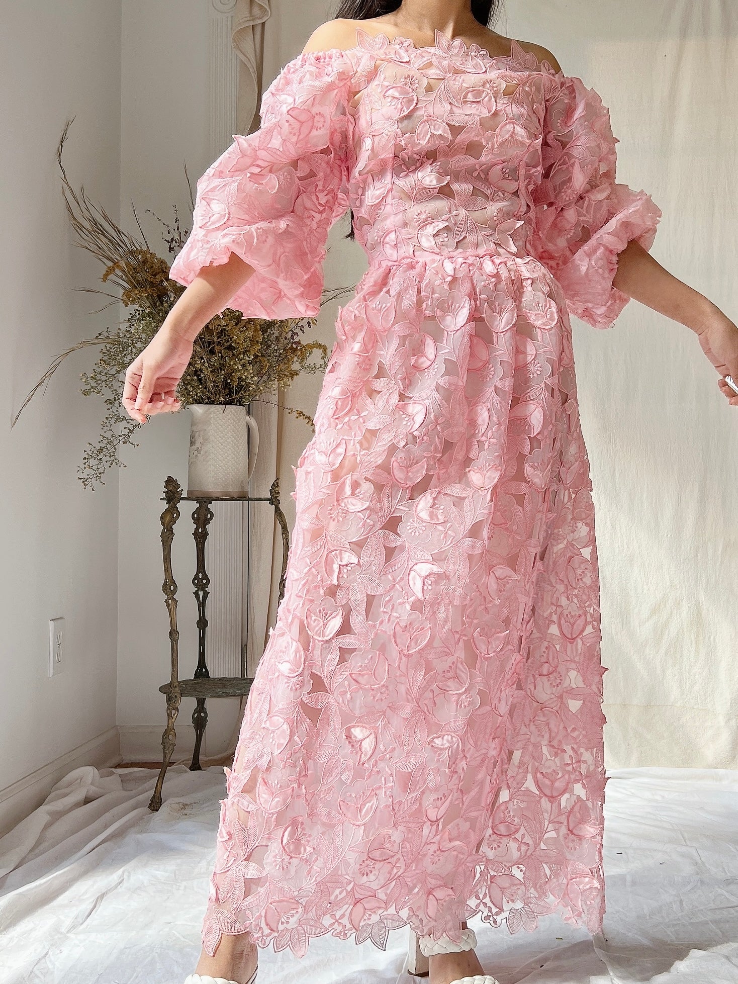 Vintage Pink Cutout Off-the-Shoulder Dress - M