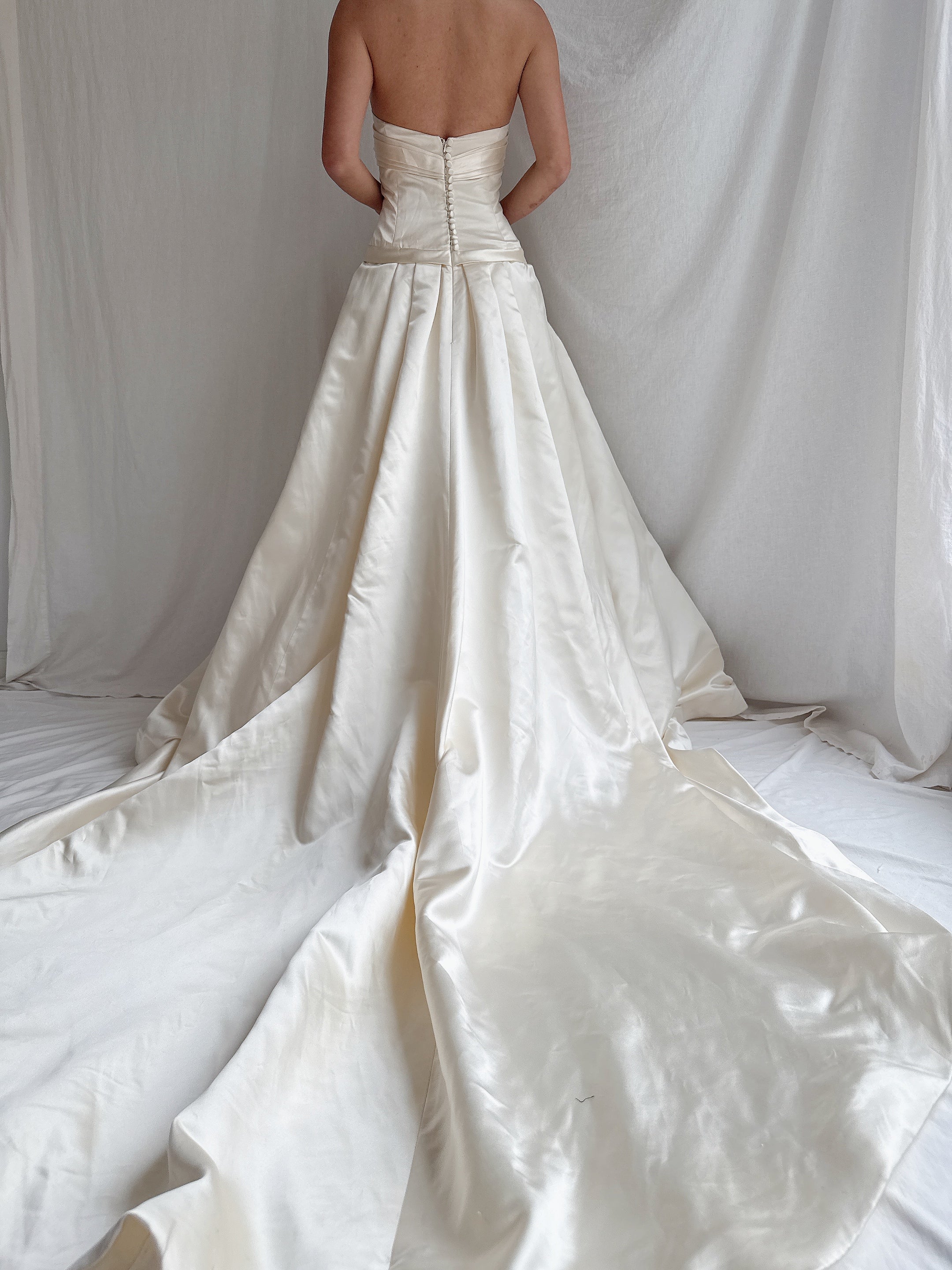 1990s Rivini Silk Dropped Waist Gown - M/8