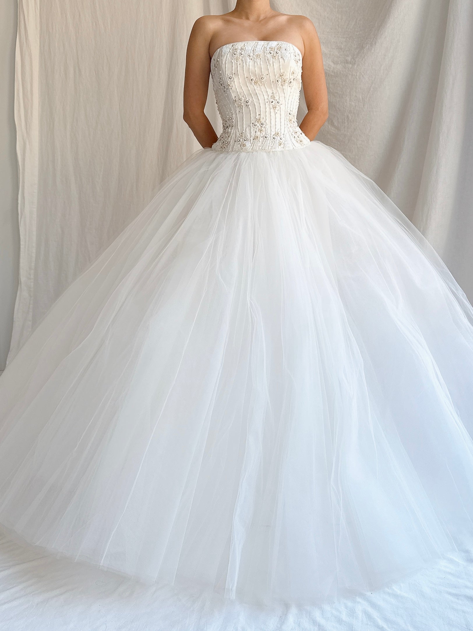 Vintage Paula Varsalona Couture Silk and Tulle Wedding Gown - M/8
