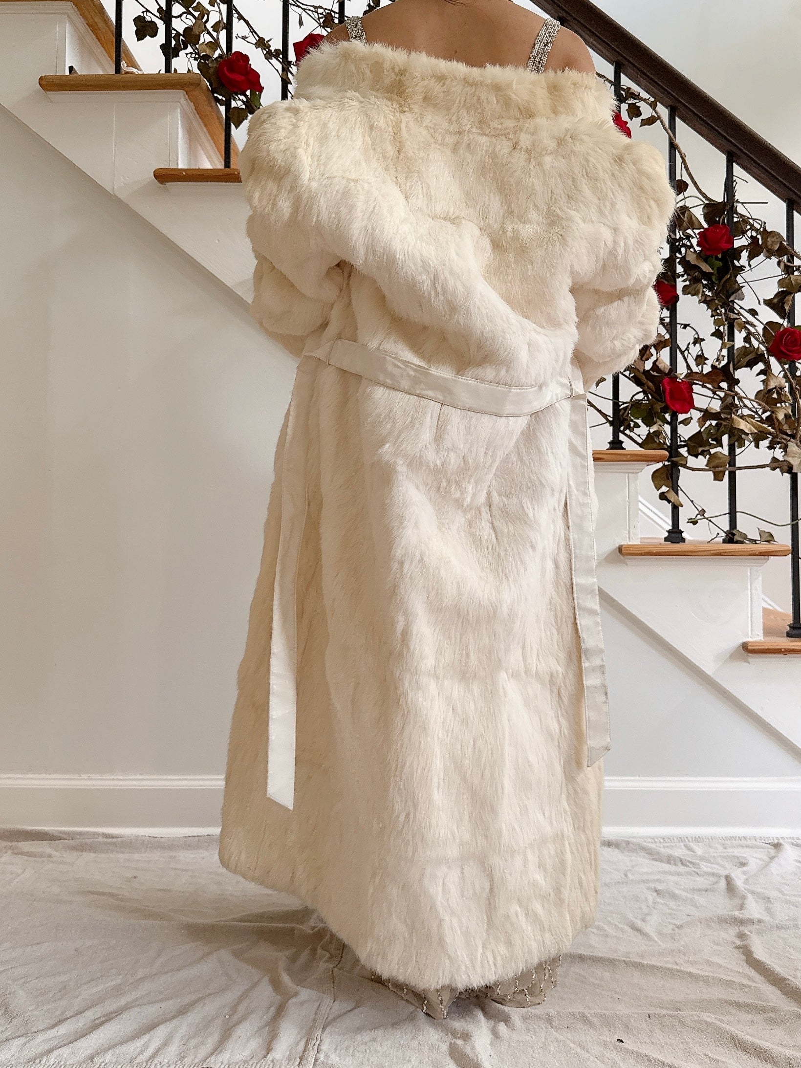 Vintage Hong Kong White Full Length Fur Coat - Size Small