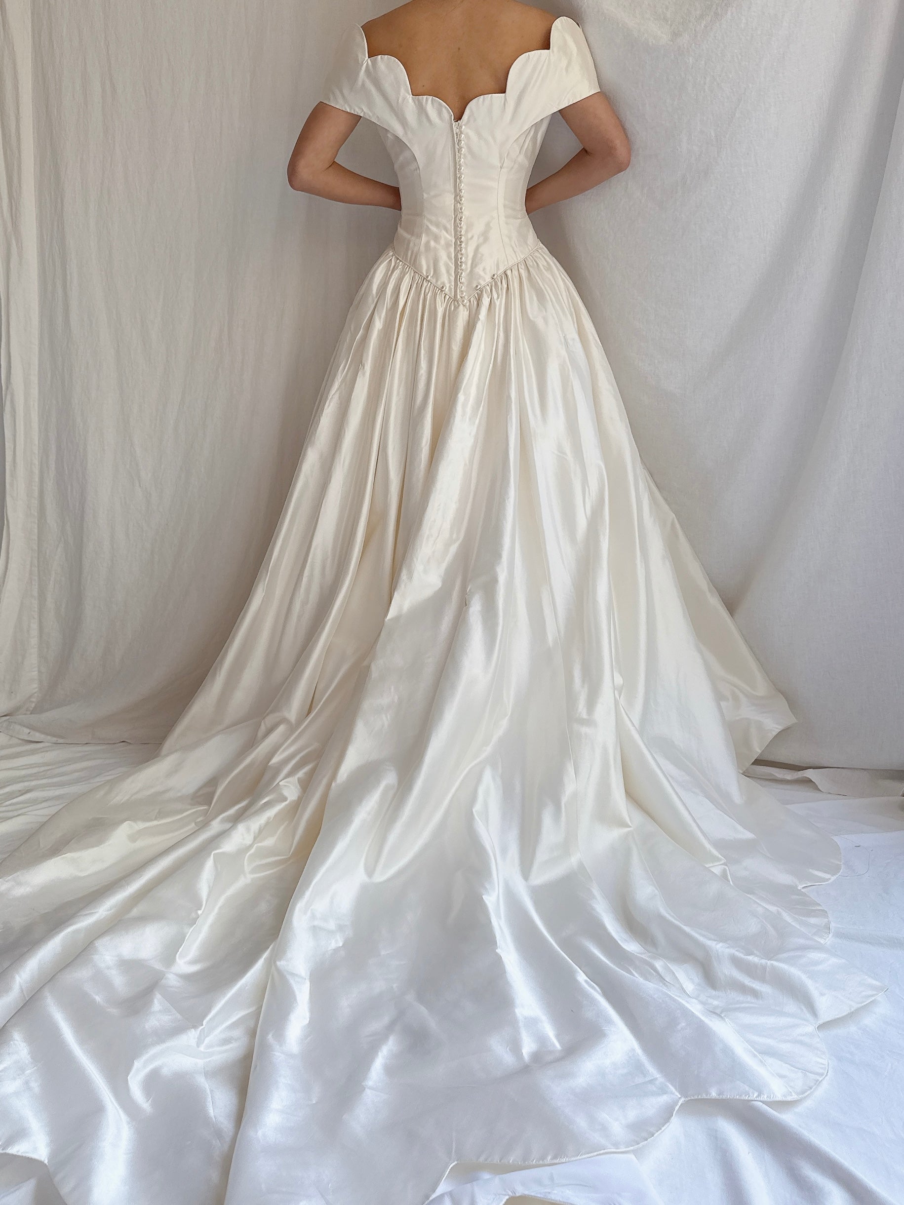 Vintage Silk Scalloped Gown - XS